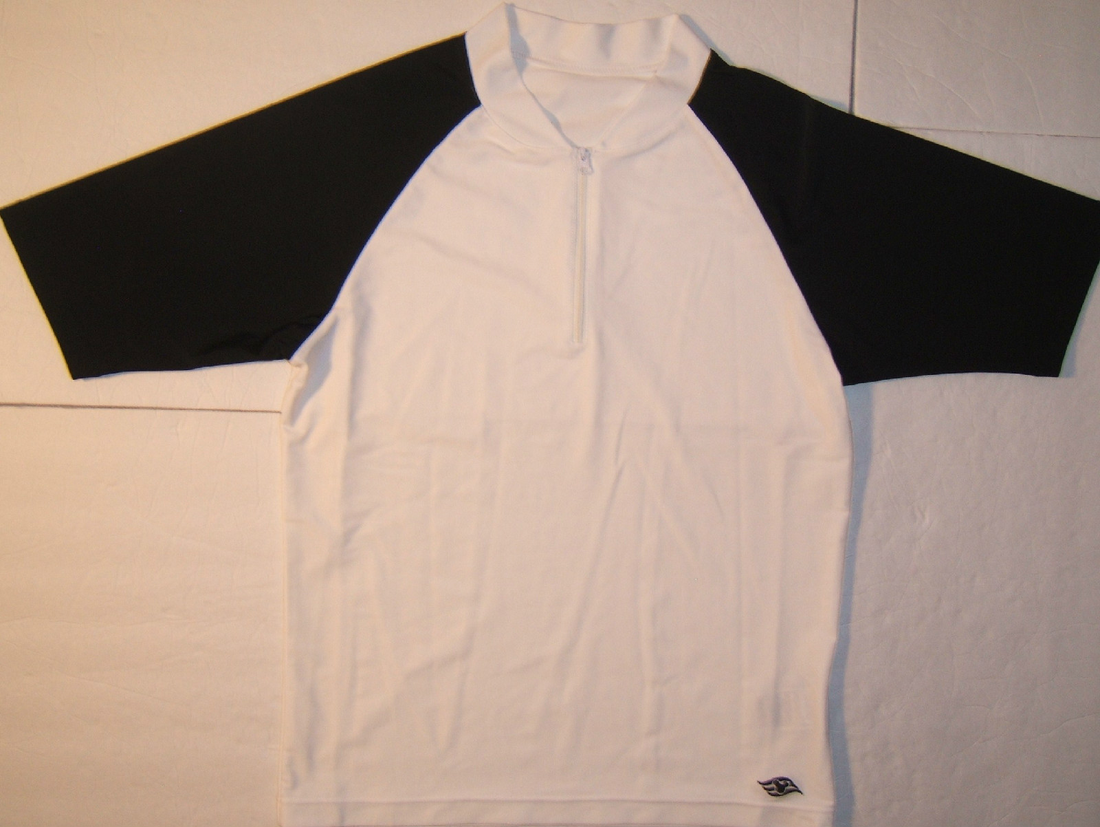 *NWT Disney World Short Sleeve Snug Tee Shirt Nylon Spandex White Black S gallery
