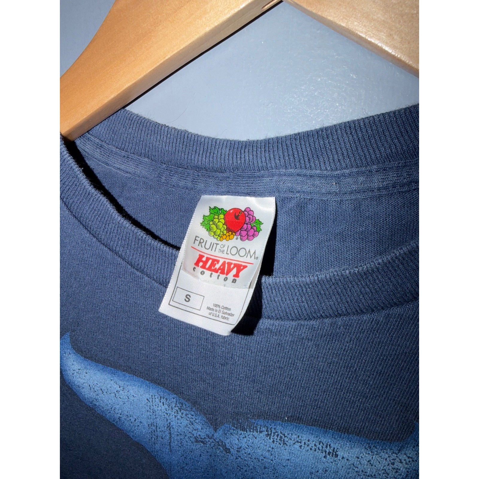 SeaWorld Believe Orca Whale Graphic T-Shirt Navy Blue Fruit of the Loom Small gallery