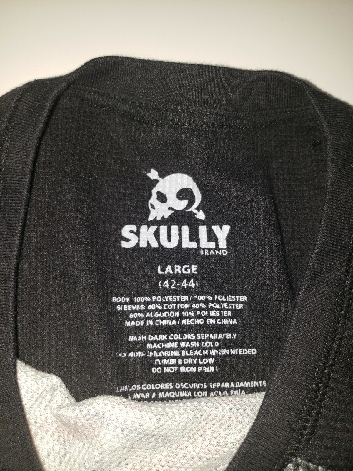 long sleeve thermal by Skully shirt Large gallery