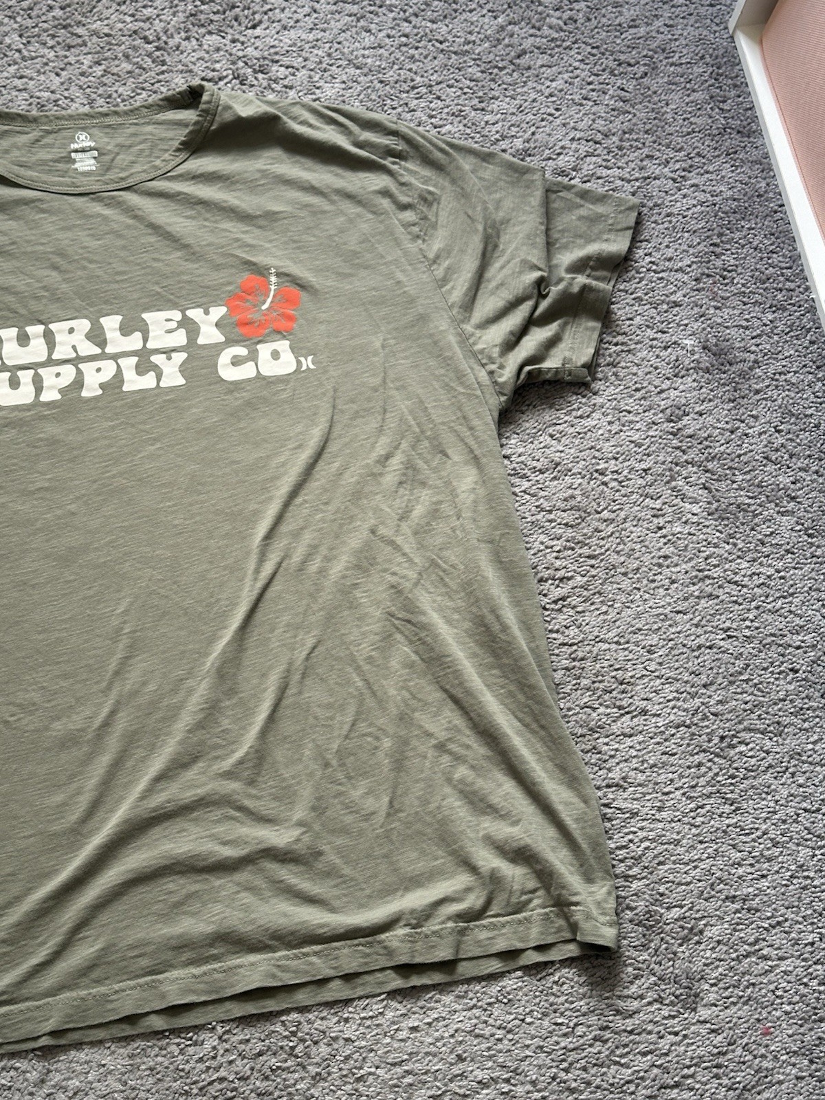 Hurley Mens Green Graphic Logo Tee Crew Neck Short Sleeve 2XL gallery