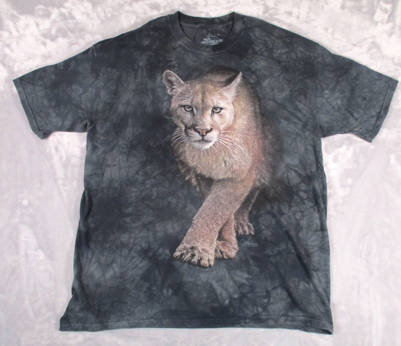 The Mountain Cougar Mountain Lion Blue Tie Dye T Shirt XL Colin Bogle Art Y2K