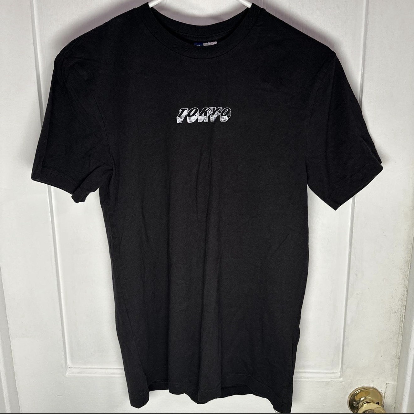 Men’s XS Black Tokyo City Graphic Print Crew Neck Short Sleeve T-Shirt