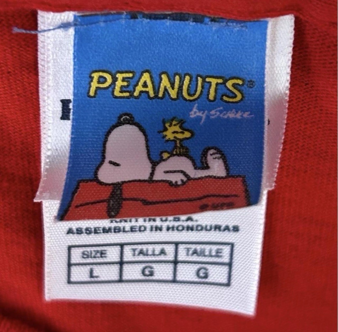 Vintage Snoopy Christmas Size S Red Peanuts Charlie Brown Cartoon Y2K T Shirt gallery