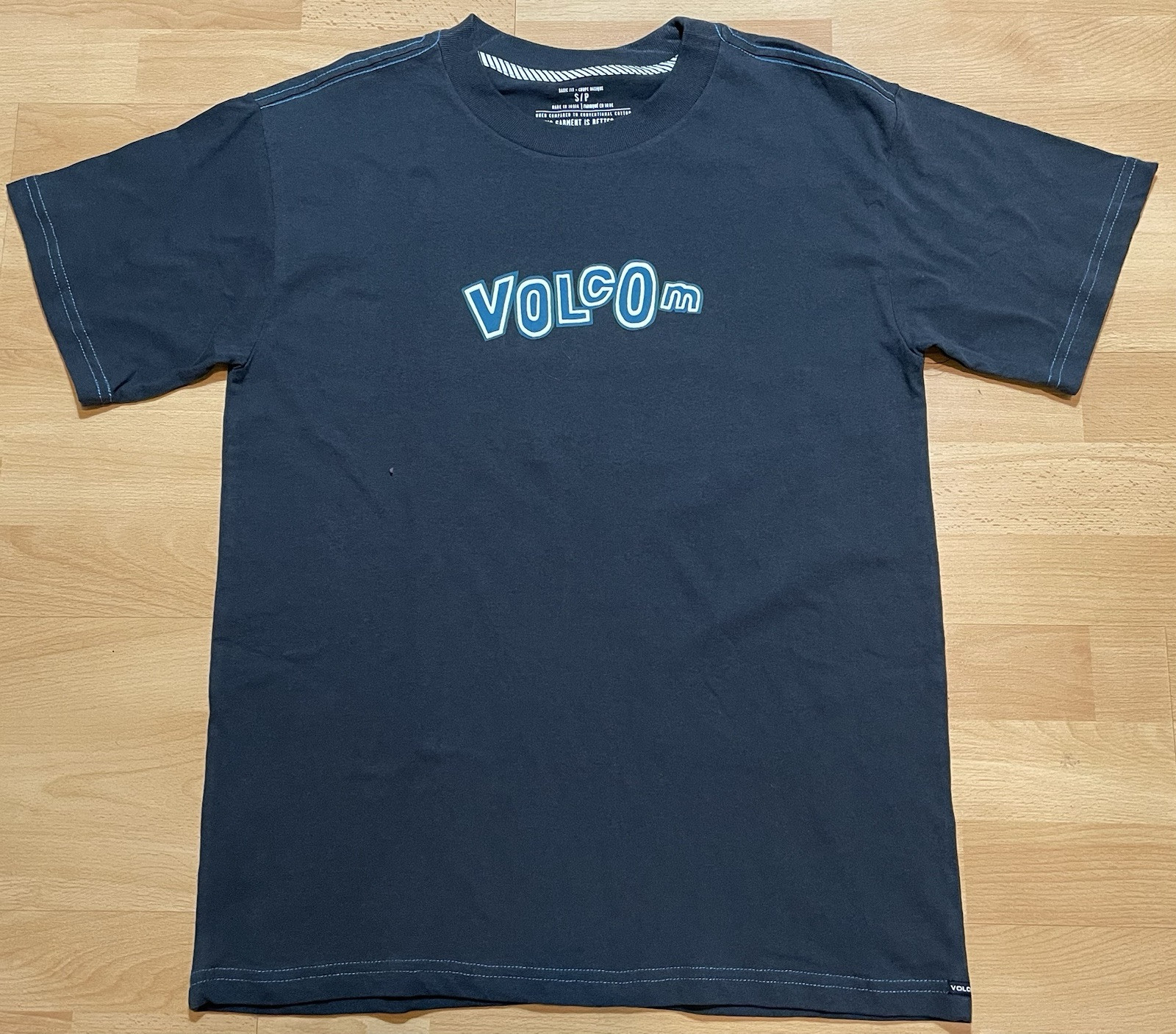 VOLCOM* NWT* Dark Gray ‘True To This’ Men’s Tee Size Small gallery