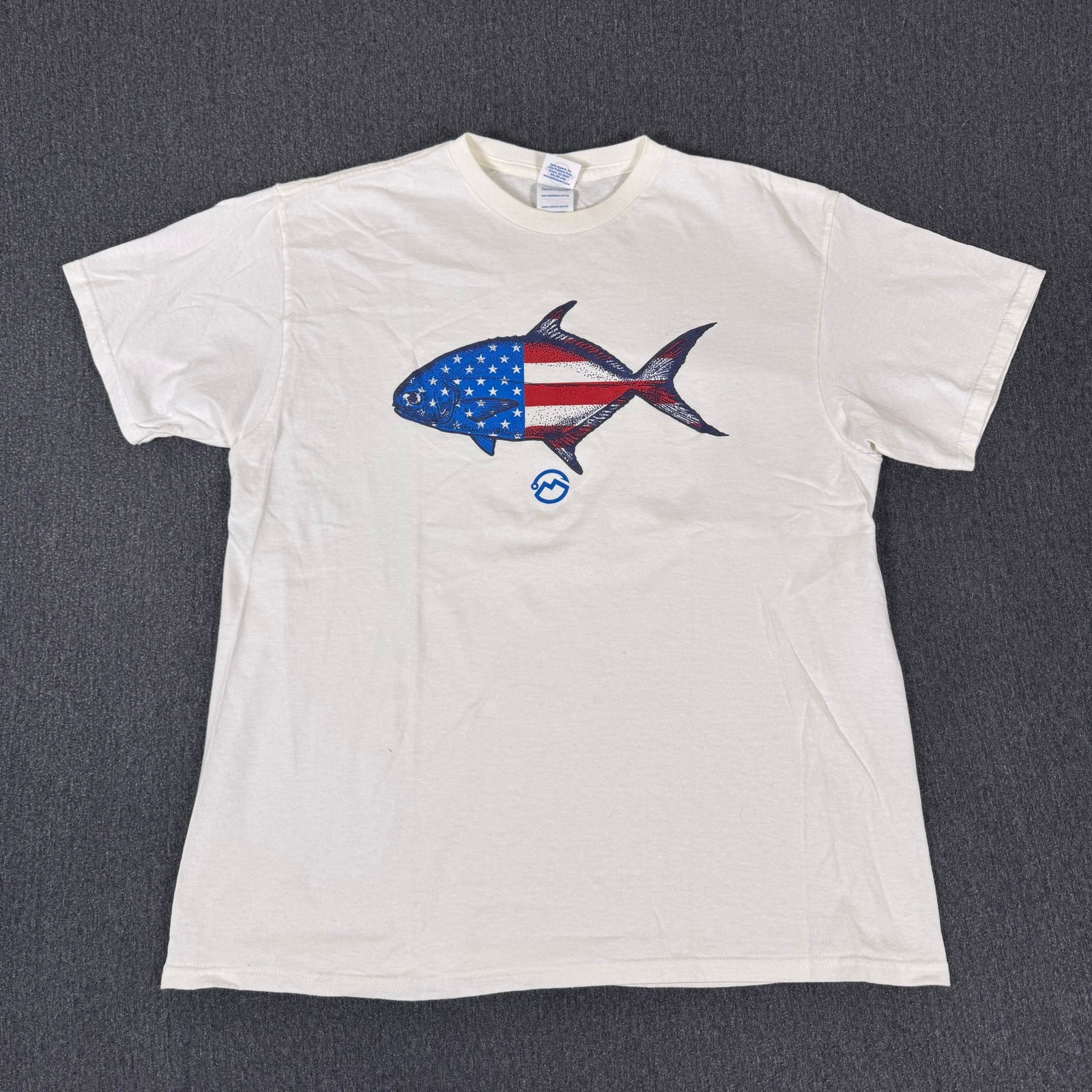 Magellan American Flag Red White Blue Fish Graphic Shirt Mens Large 100% Cotton gallery