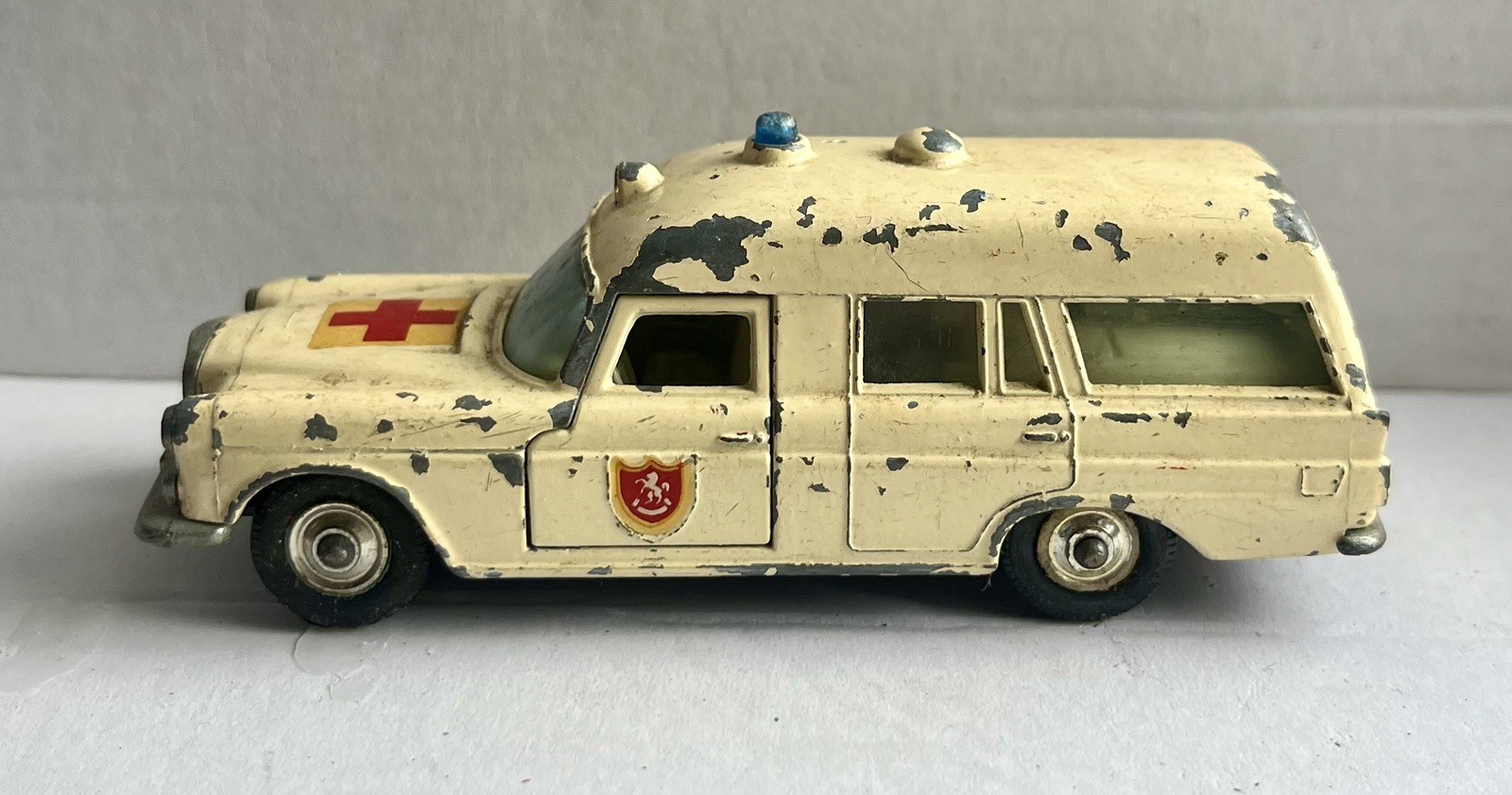 Lesney Matchbox King Size K6 Mercedes Benz “Binz” Ambulance