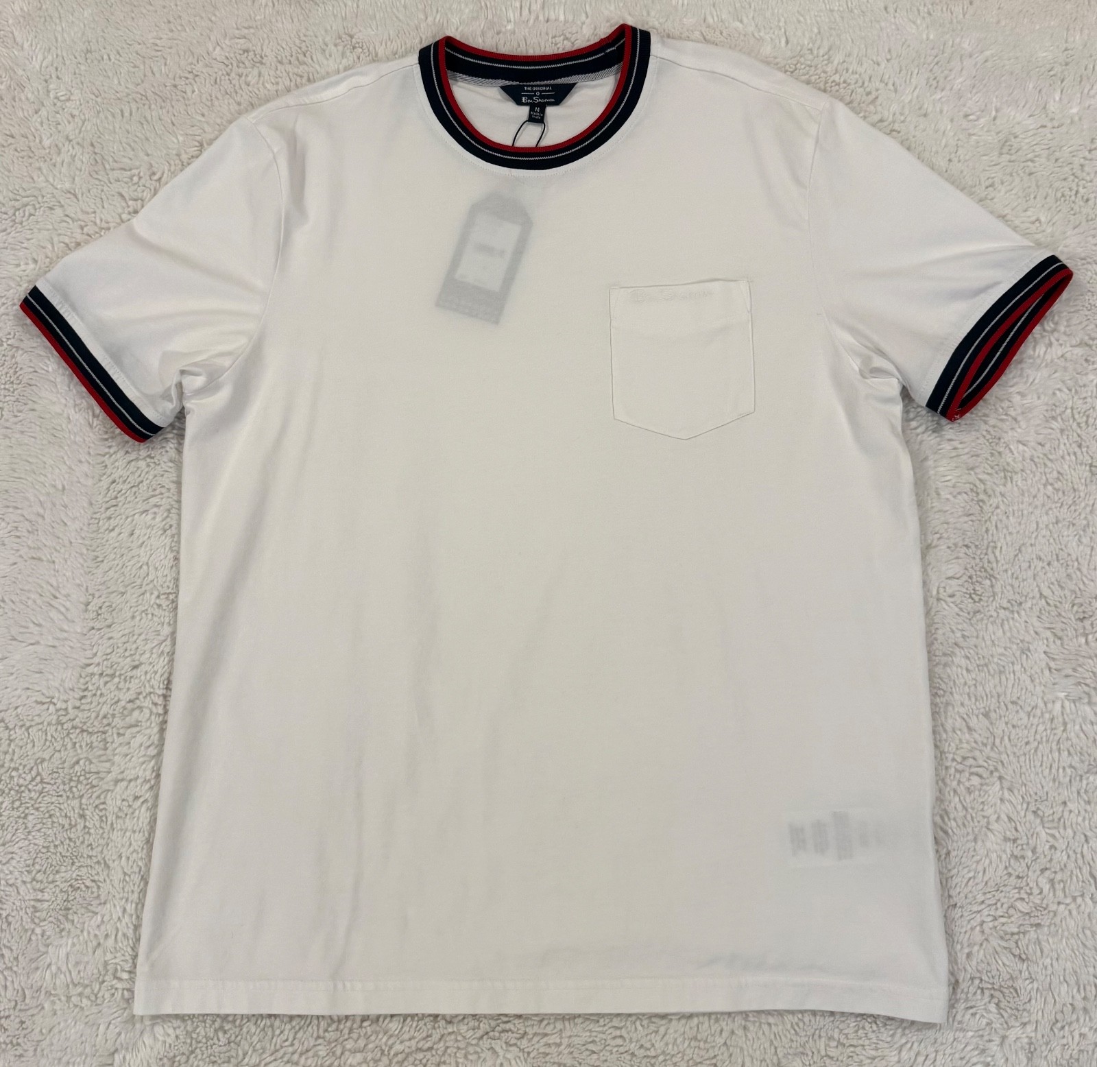 MEN’S BEN SHERMAN WHITE T-SHIRT SIZE M STRIPE COLLAR POCKET COTTON STRETCH TEE.