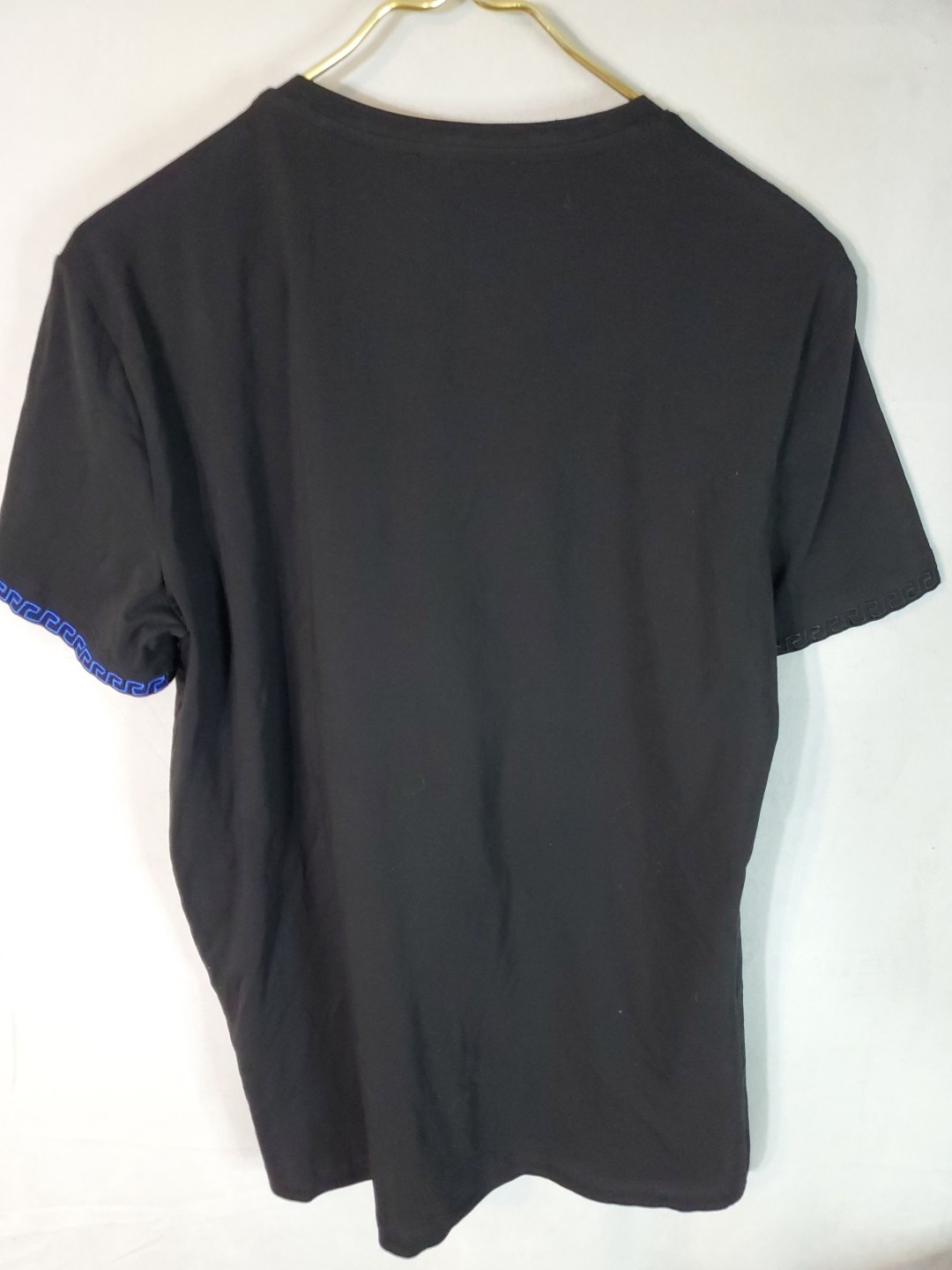 Laverita Men's Size Medium Designer Beaded Medalian Studded T-shirt Monogram gallery