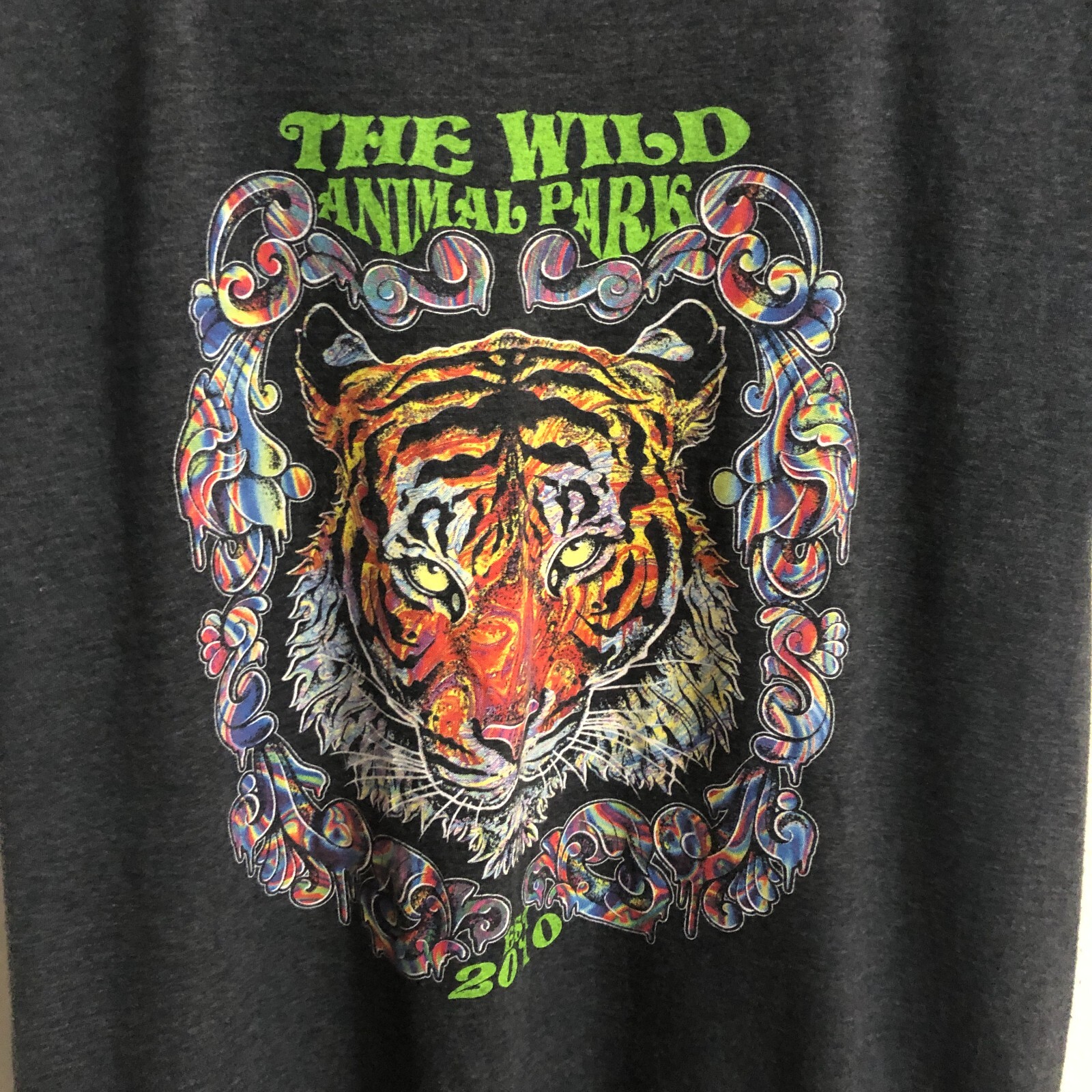 Wild Animal Park Psychedelic 2010 T-Shirt Sz S Gray Tiger Graphic Short Slv gallery
