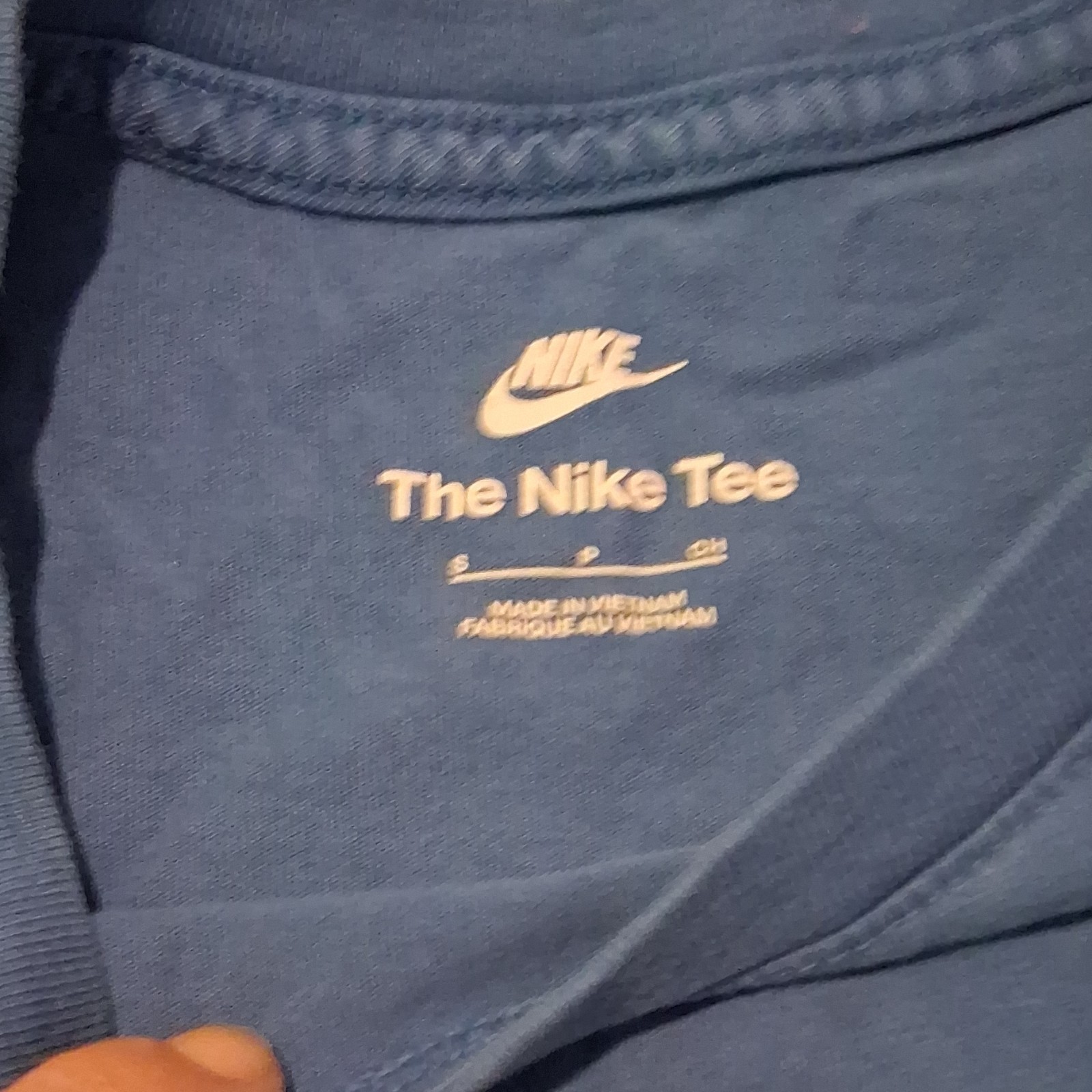 Nike The Nike Tee Blue Worldwide Graphic T-Shirt Small Cotton Crew Neck Mens gallery