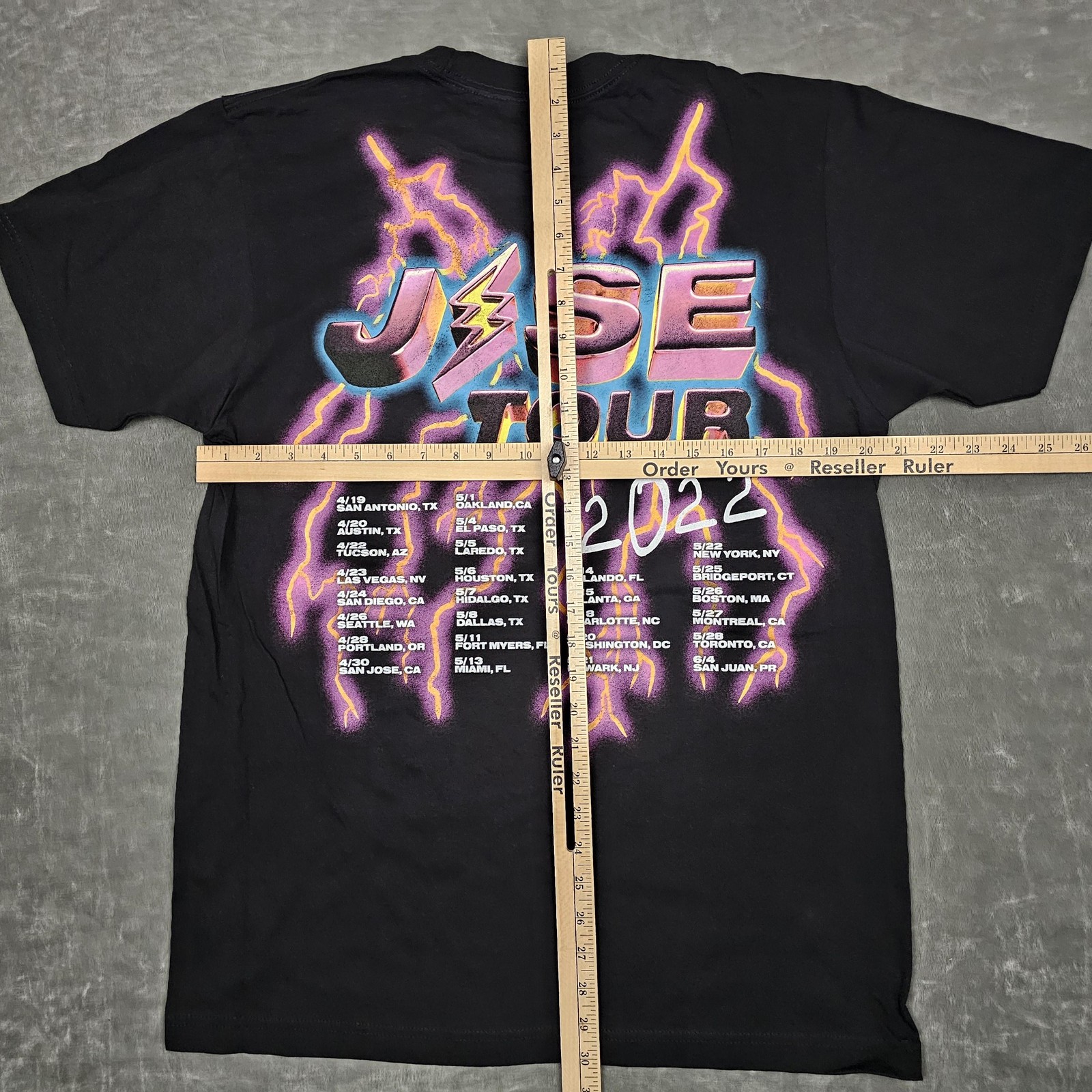 J Balvin Jose Tour 2022 Shirt Mens Large Black Lightning Smiley Face Concert Tee gallery