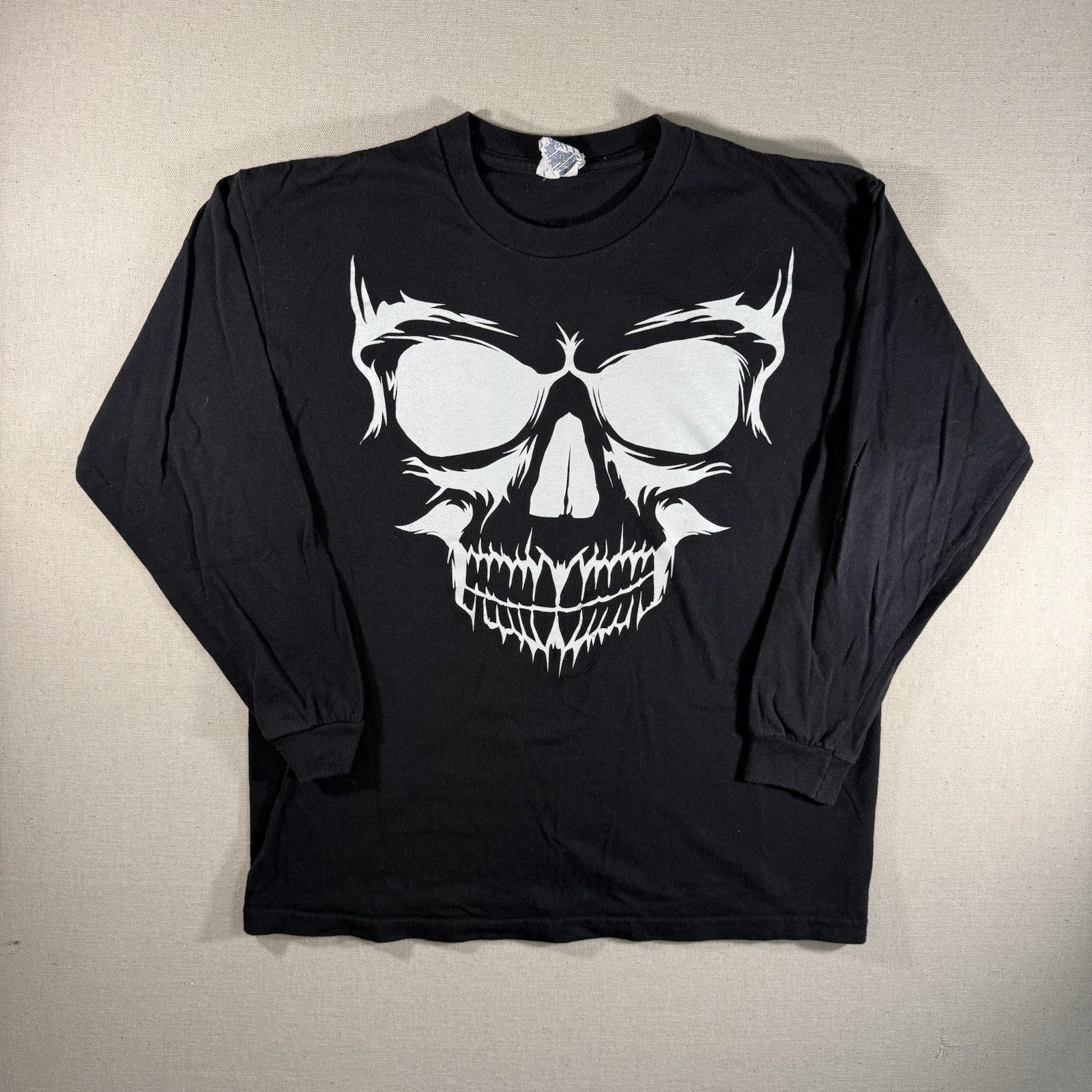 Delta Pro Weight Black Long Sleeve Skull Y2K Vintage Size XL 2000s gallery