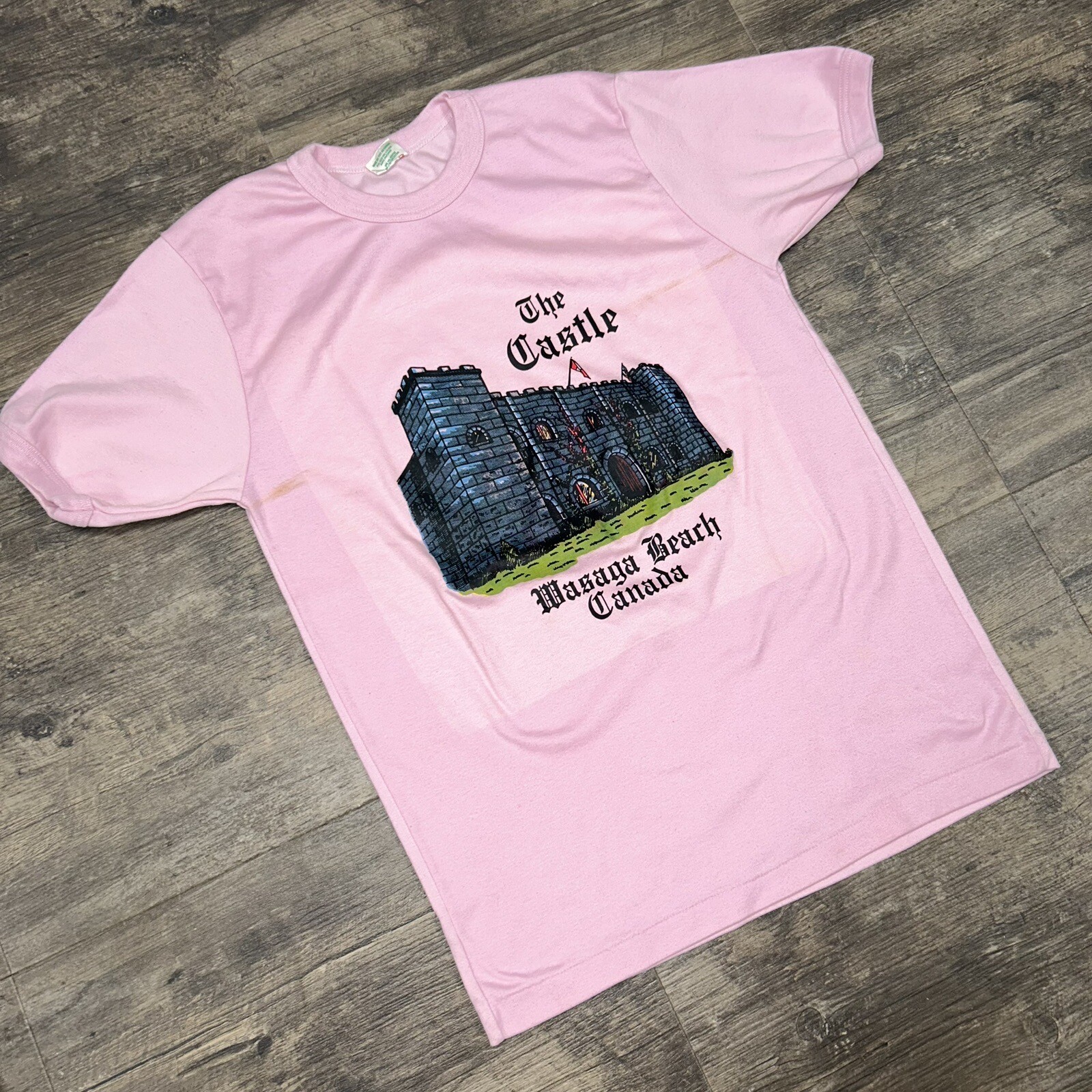 Vintage McLean Deluxe Graphic T Shirt Size XL The Castle Wasaga Beach, Canada gallery