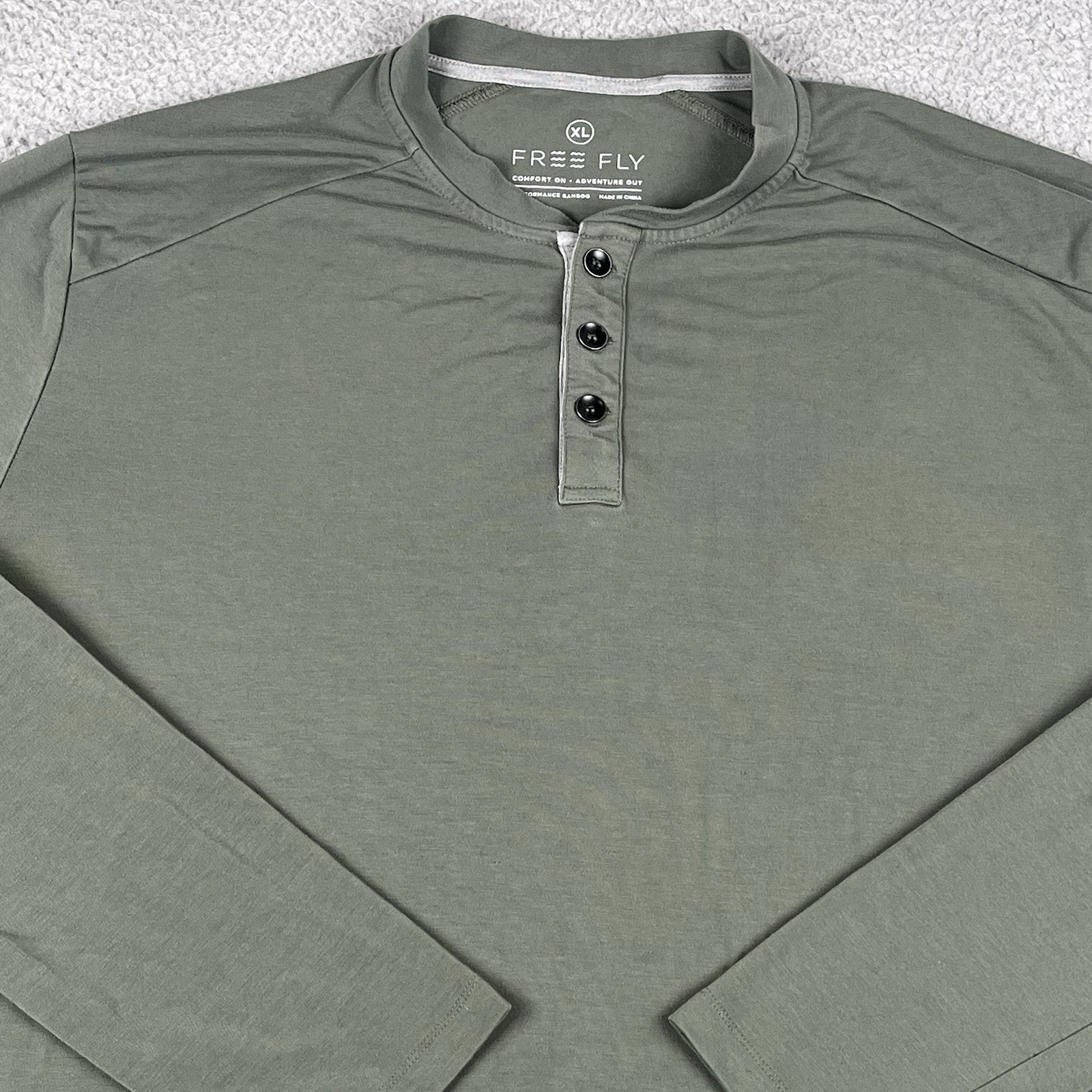 Free Fly Shirt Mens XL Green Bamboo Henley Performance Long Sleeve Stretch Tee gallery