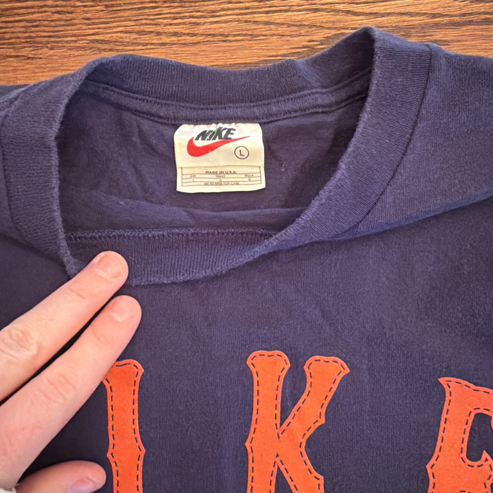 Vintage 90s Nike Blue Graphic SPELLOUT Logo T-Shirt Men's Large Orange Lettering gallery