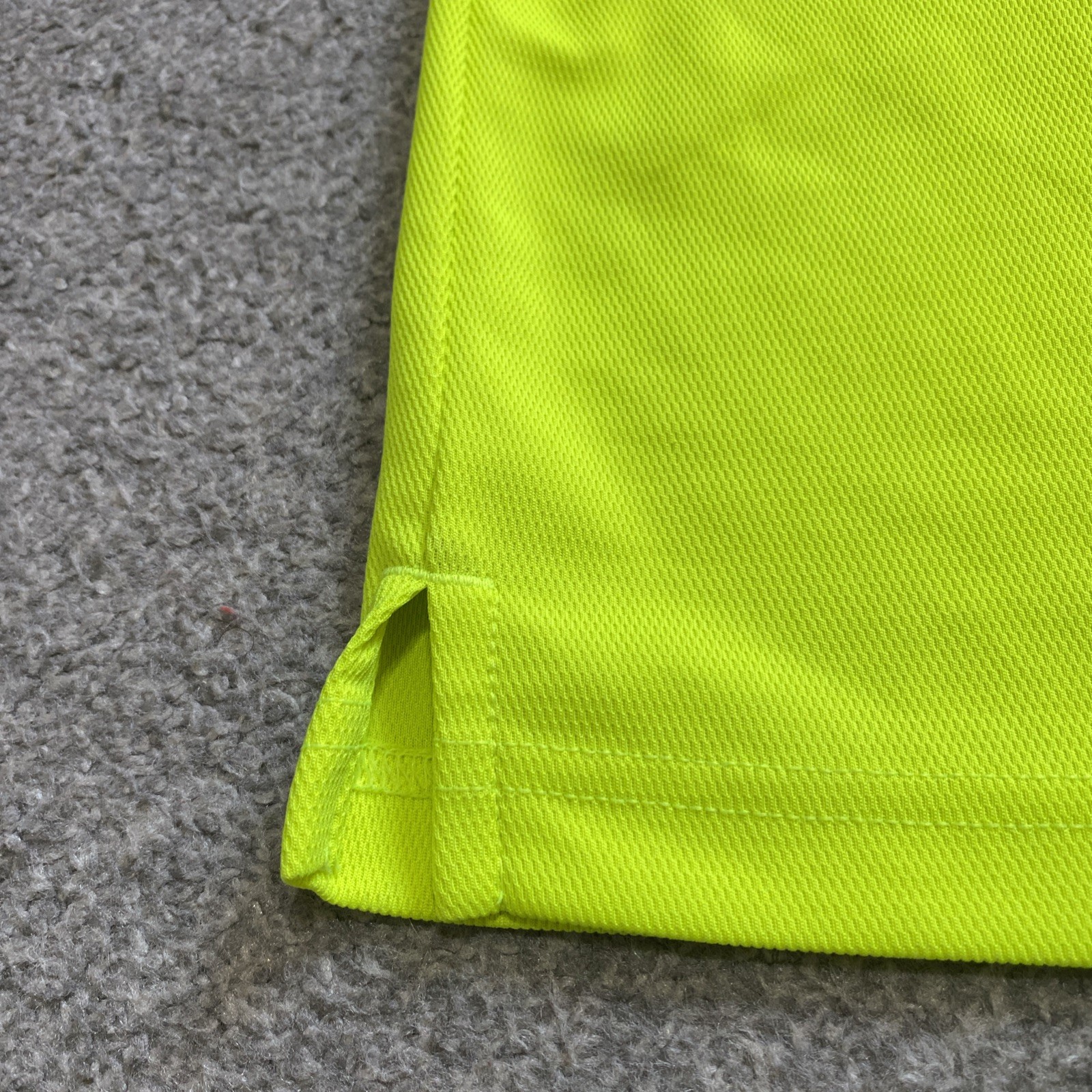 Duluth Trading Mens L Bright Safety Yellow Short Sleeve T-Shirt Pocket Stretch * gallery