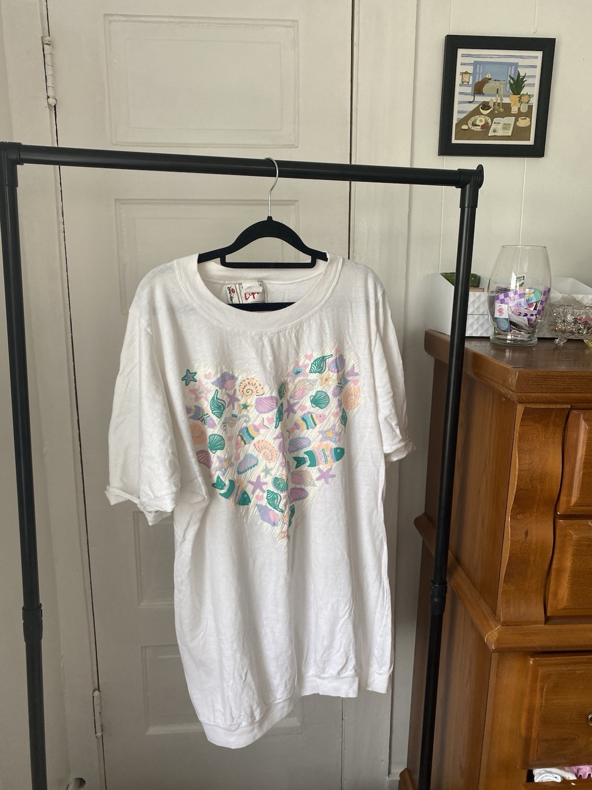 Suite Lips White Cotton Graphic Heart Beach Ocean Crew Neck T-Shirt One Size gallery