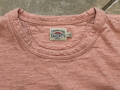 Men’s Faherty Pocket T-Shirt Size Medium Peach