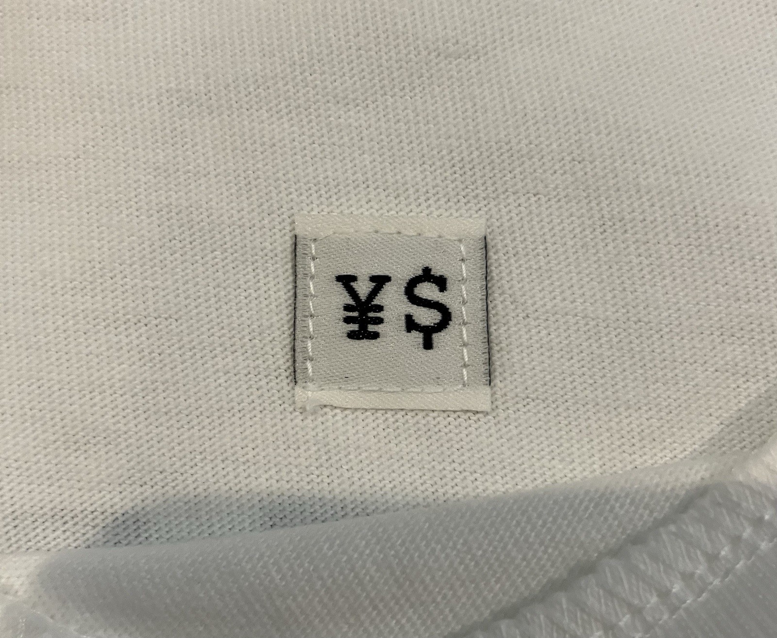 Yeezy Vultures sz 2 Korea Exclusive Merch Tee 2 "White" 8.23.24 gallery