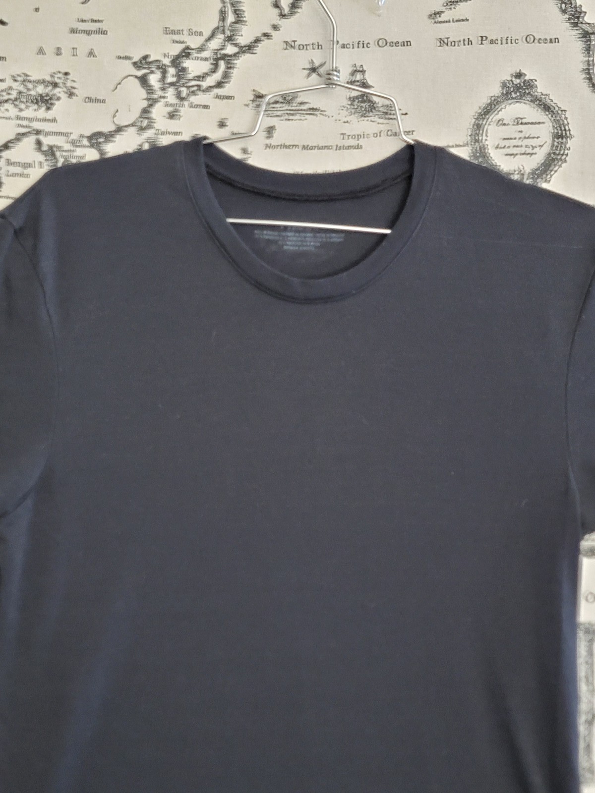 Under Armour HeatGear Men's T-Shirt MD/M Black Short Sleeve Crew Neck Athletic gallery