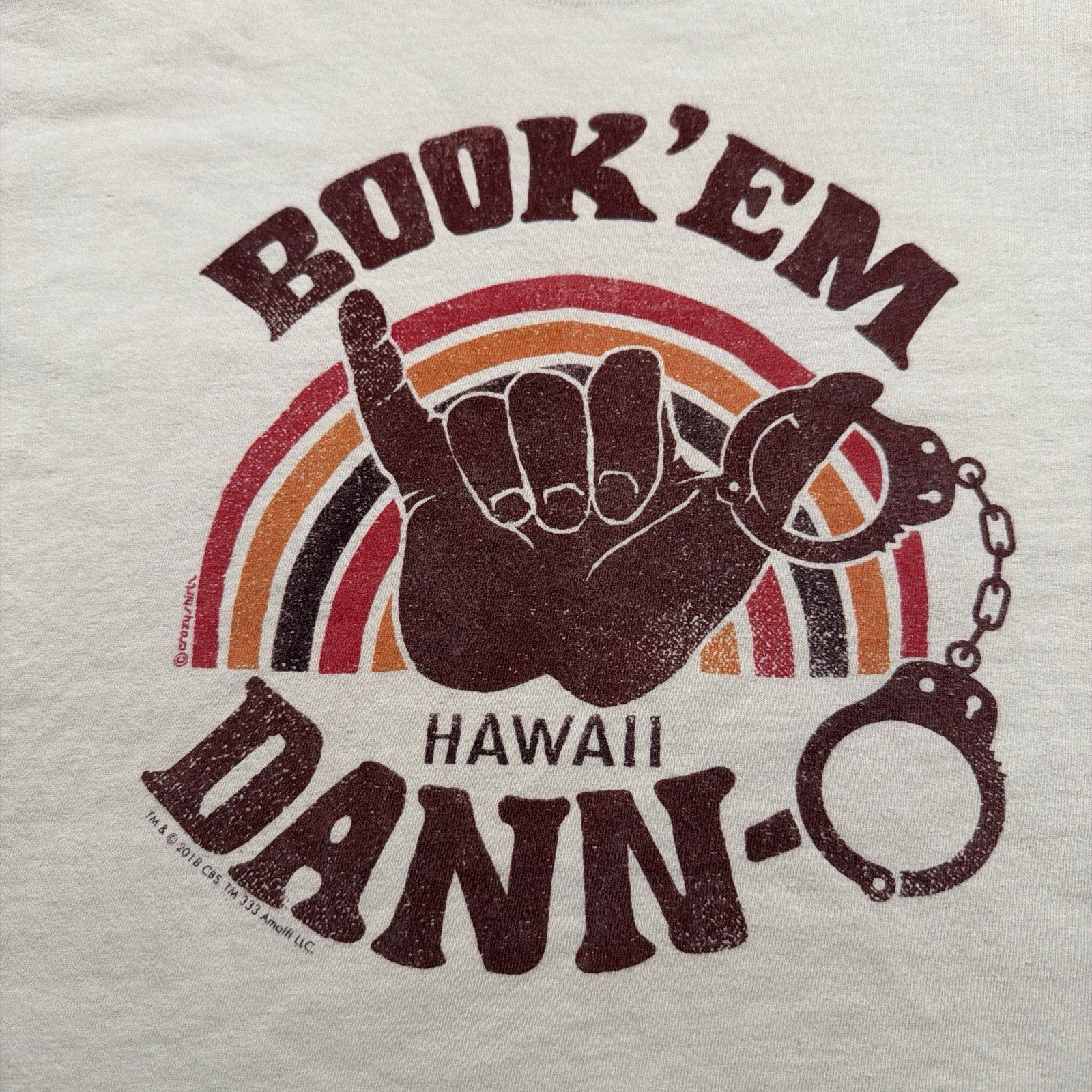 Crazy Shirts Shirt XXL Beige Hawaii Five O Series Book’Em Danno Pullover Mens gallery