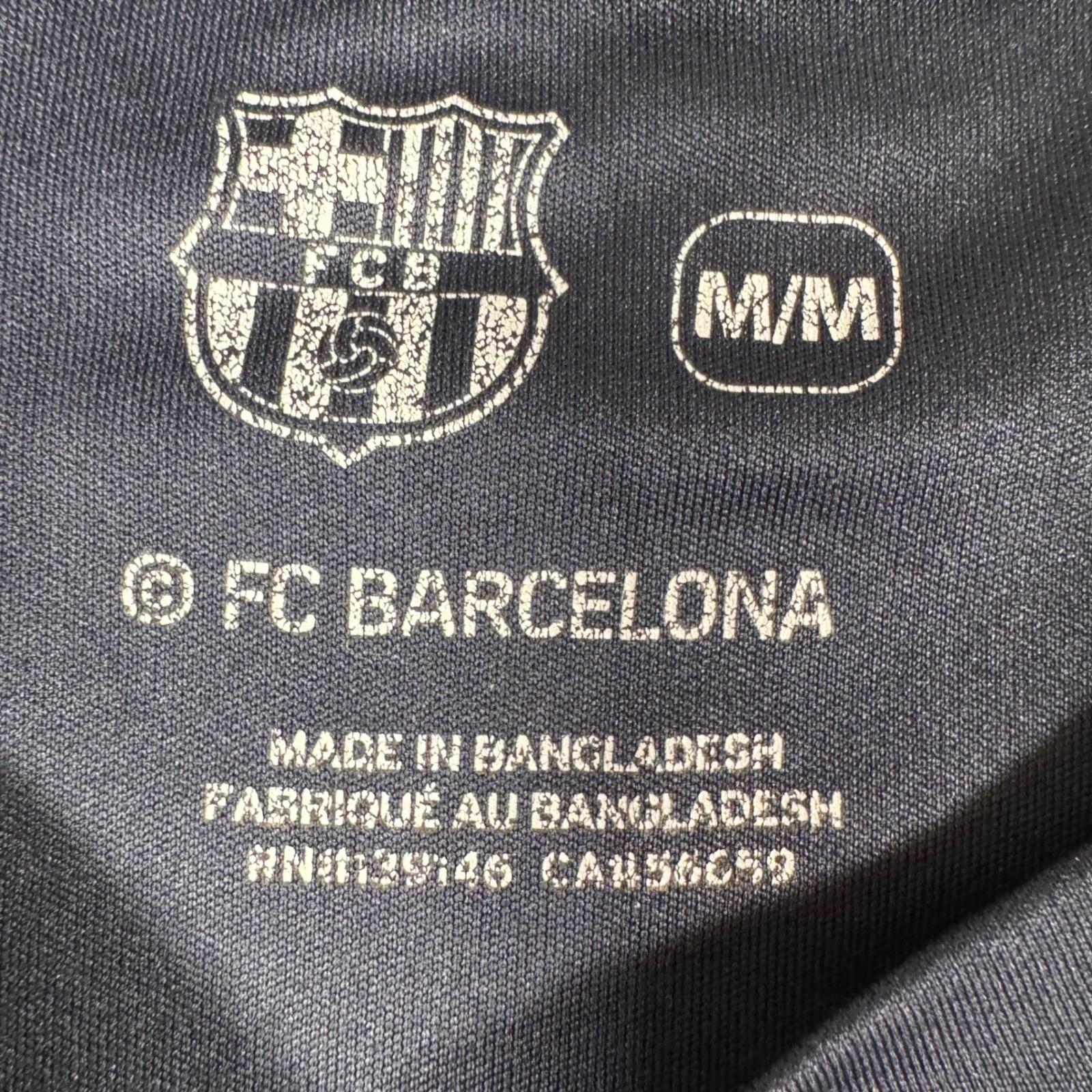FC Barcelona Barça Tots Units Fem Força Graphic Crest T‑Shirt Men's M Navy Blue gallery