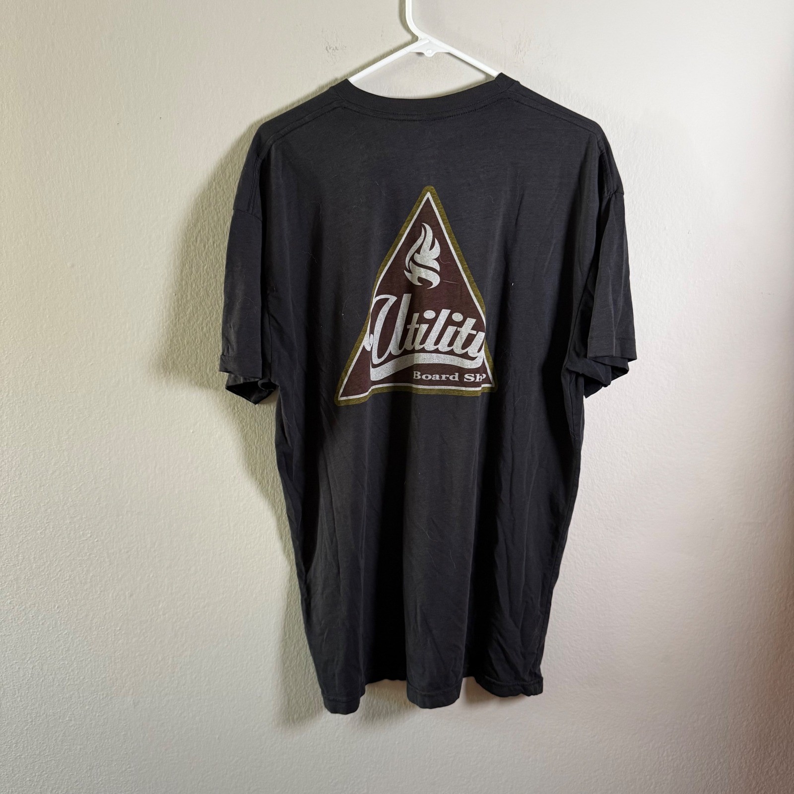 Utility Board Shop Men Black Graphic T-Shirt XL Short Sleeve Skate USA Made gallery