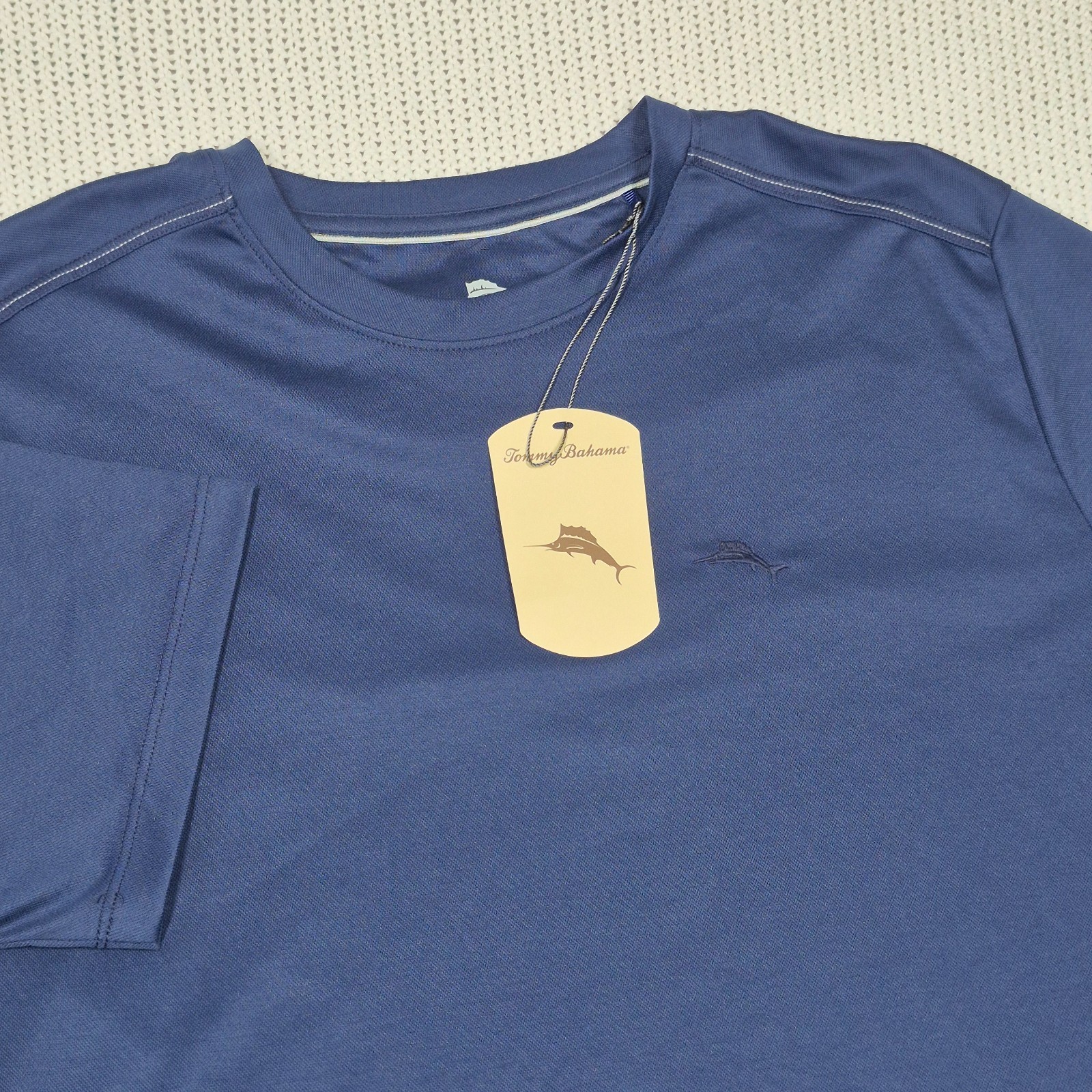 Tommy Bahama Throne Blue Crew Neck Short Sleeve T-Shirt Size Medium Soft Touch gallery