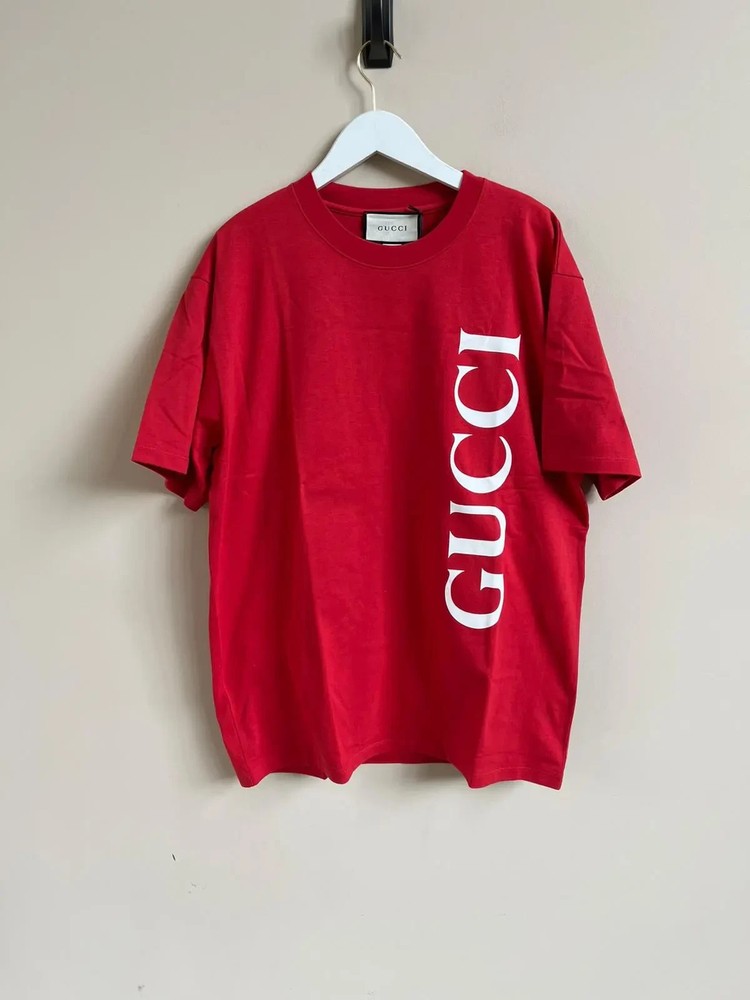 Gucci Oversized Vertical Logo Tee in Red BNWT S