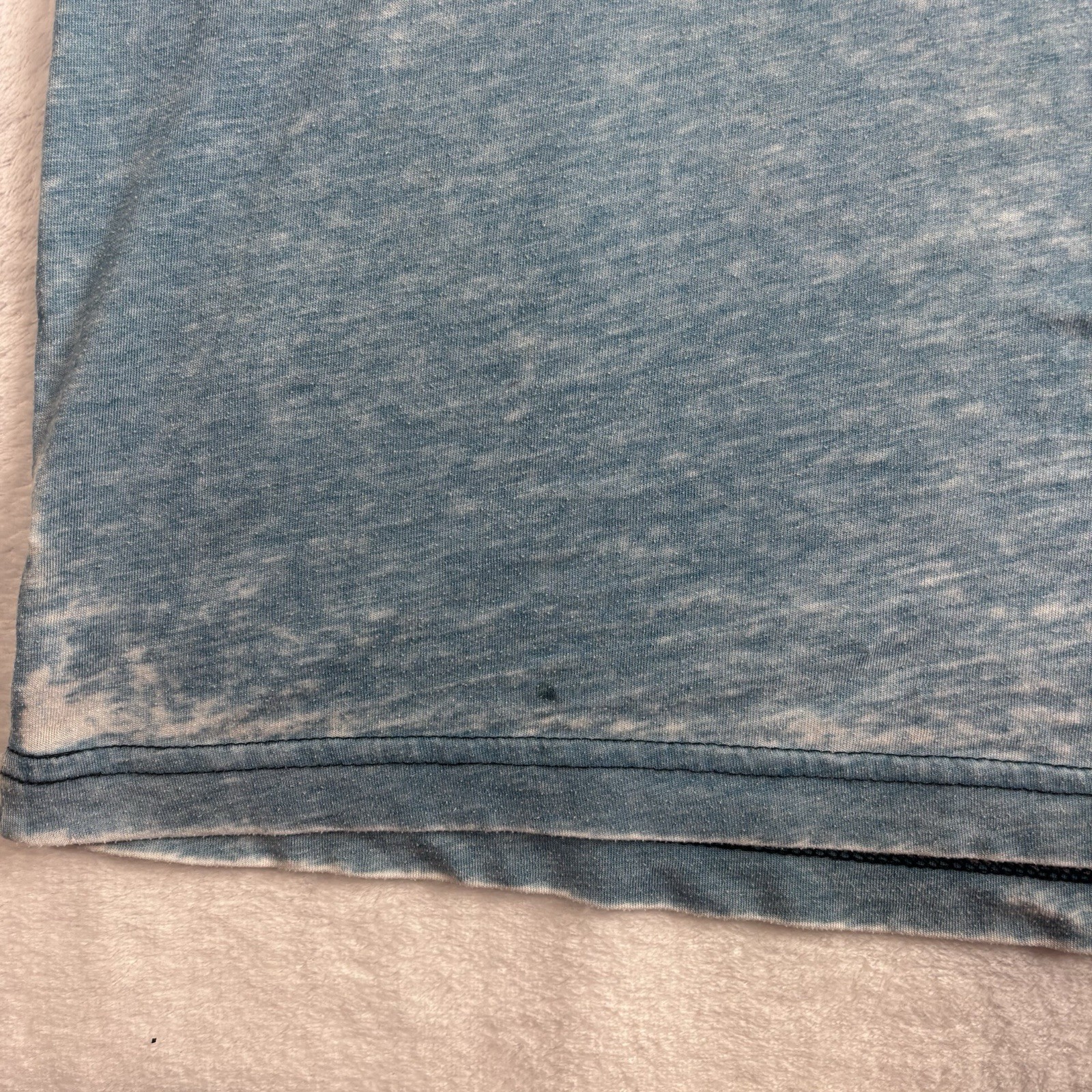 Quiksilver Blue Short Sleeve Graphic Light Weight Shirt Men's Medium Sheer gallery
