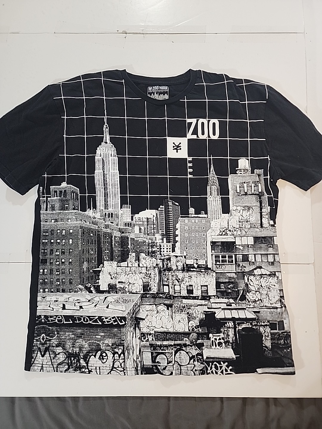 VTG Zoo York Unbreakable NYC Skyline Graphic Tee Black XXL Urban Streetwear Xmas gallery