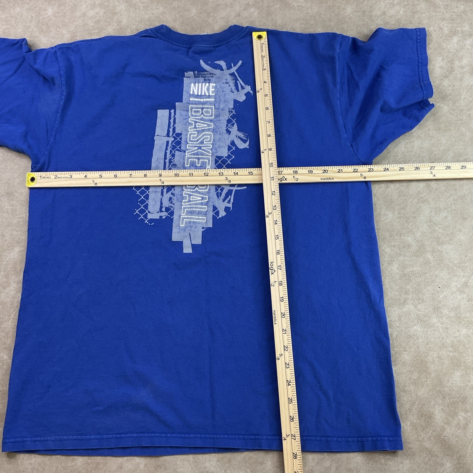 Vintage Nike T-Shirt Men Sz L Basketball Court Y2K Distressed Blue Crewneck gallery