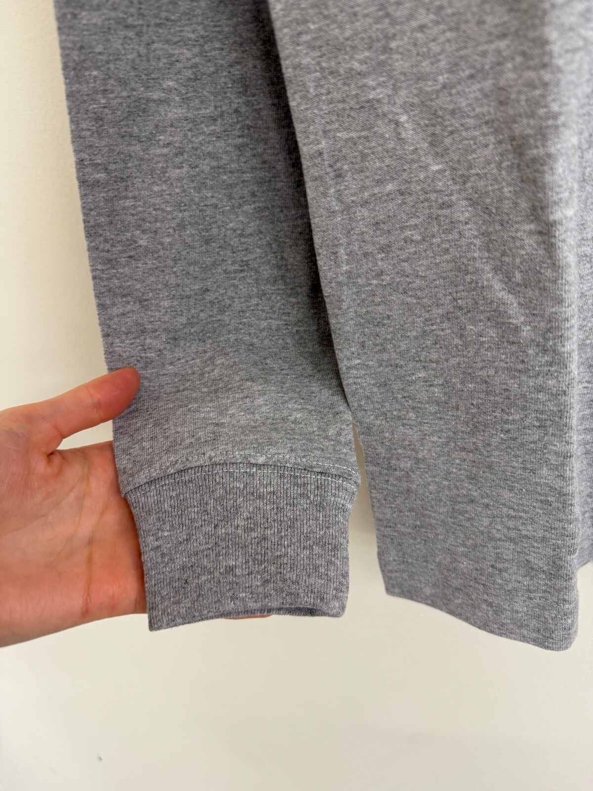 Carhartt Unisex Loose Fit Pocket T Shirt Long Sleeve TK0126 [XS] [S for Women] gallery