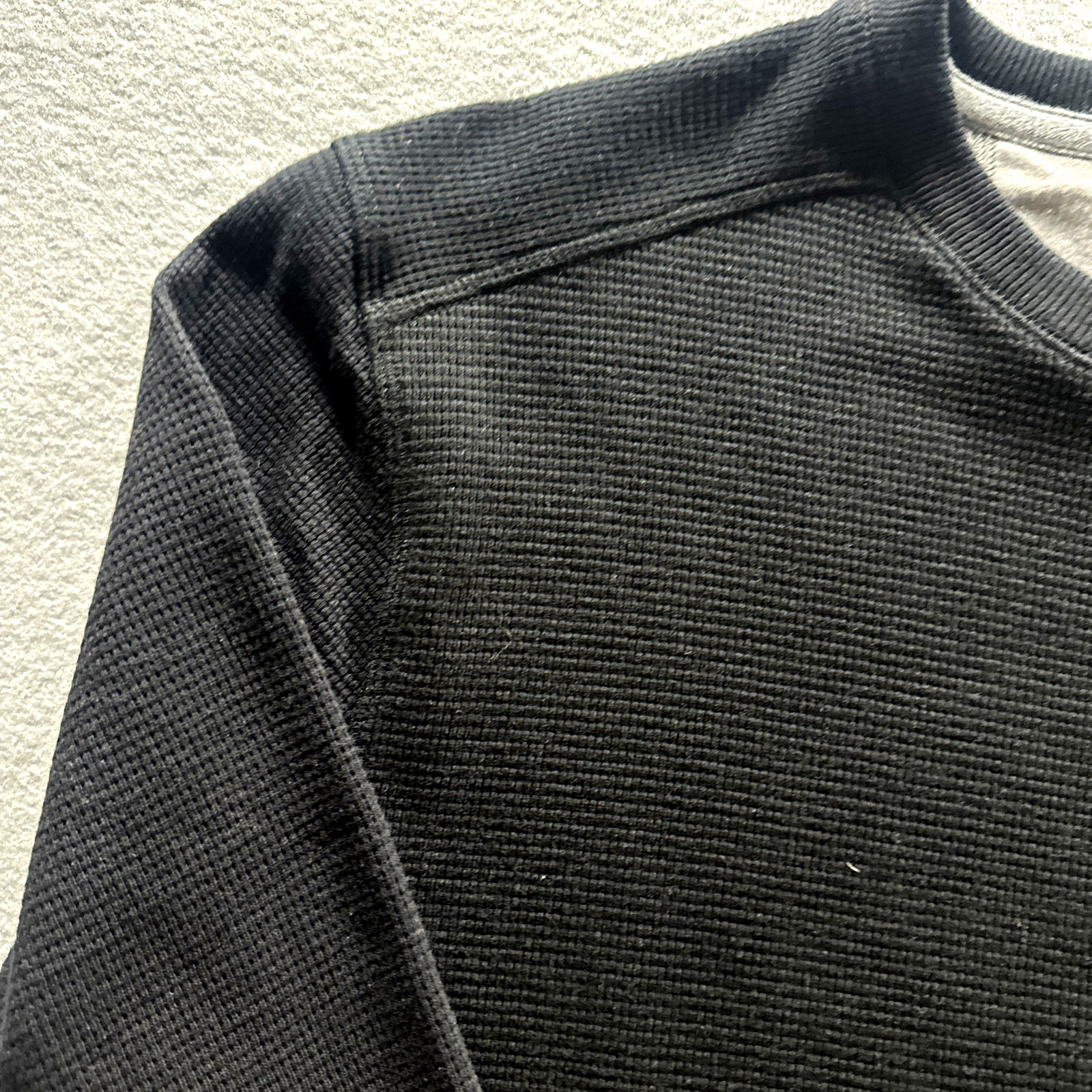 Eddie Bauer pullover crew neck waffle texture ribbed neck cuffs black mens Large gallery