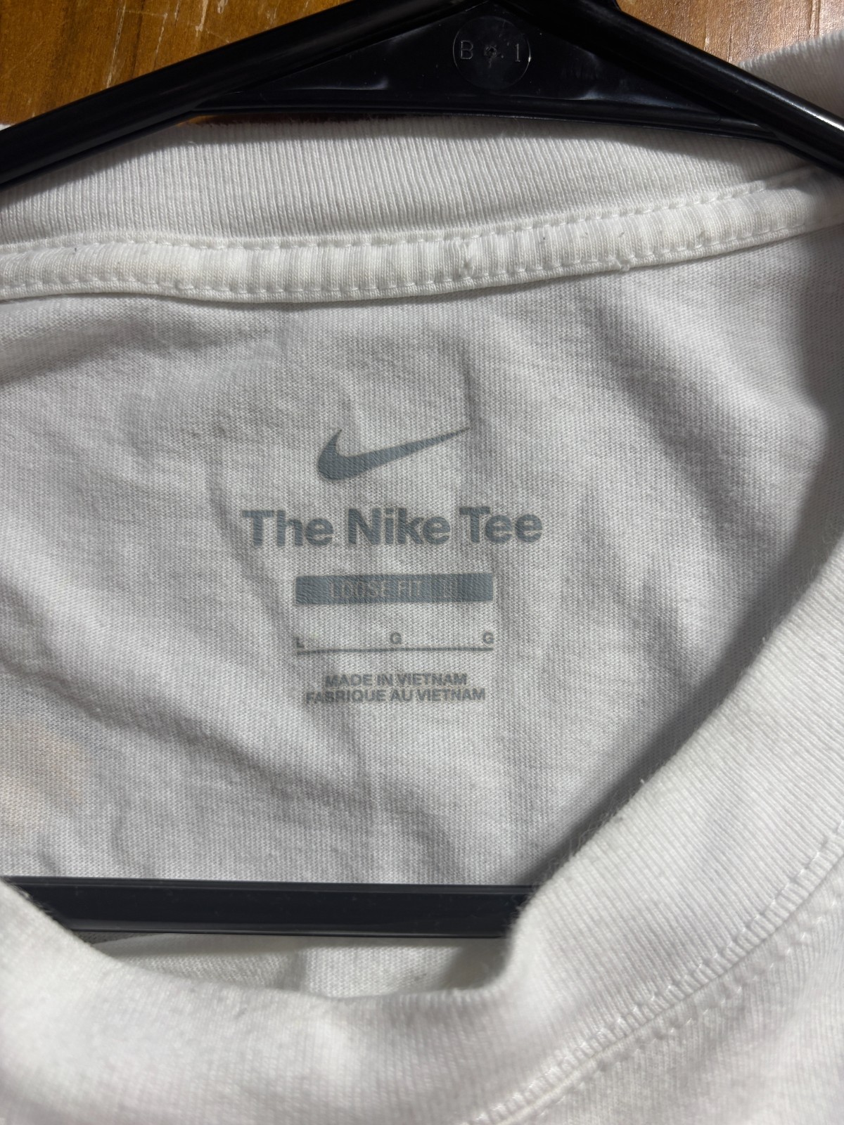 Nike Tee Adult Jungle Safari Loose Fit Long-Sleeve Tee T-Shirt SZ Large gallery