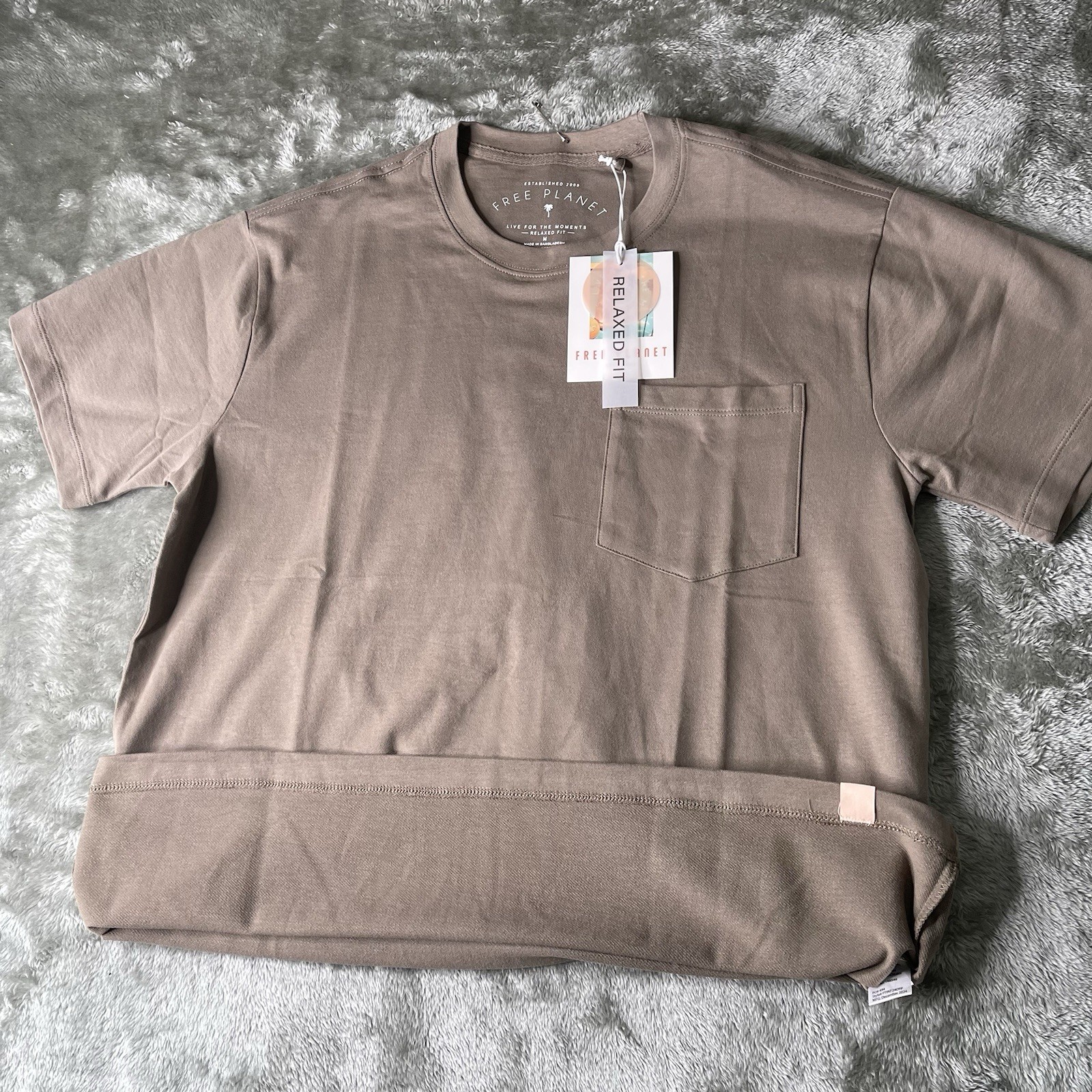 Free Planet Relaxed Fit Tshirt Size Medium Color Brown Streetwear NWT gallery