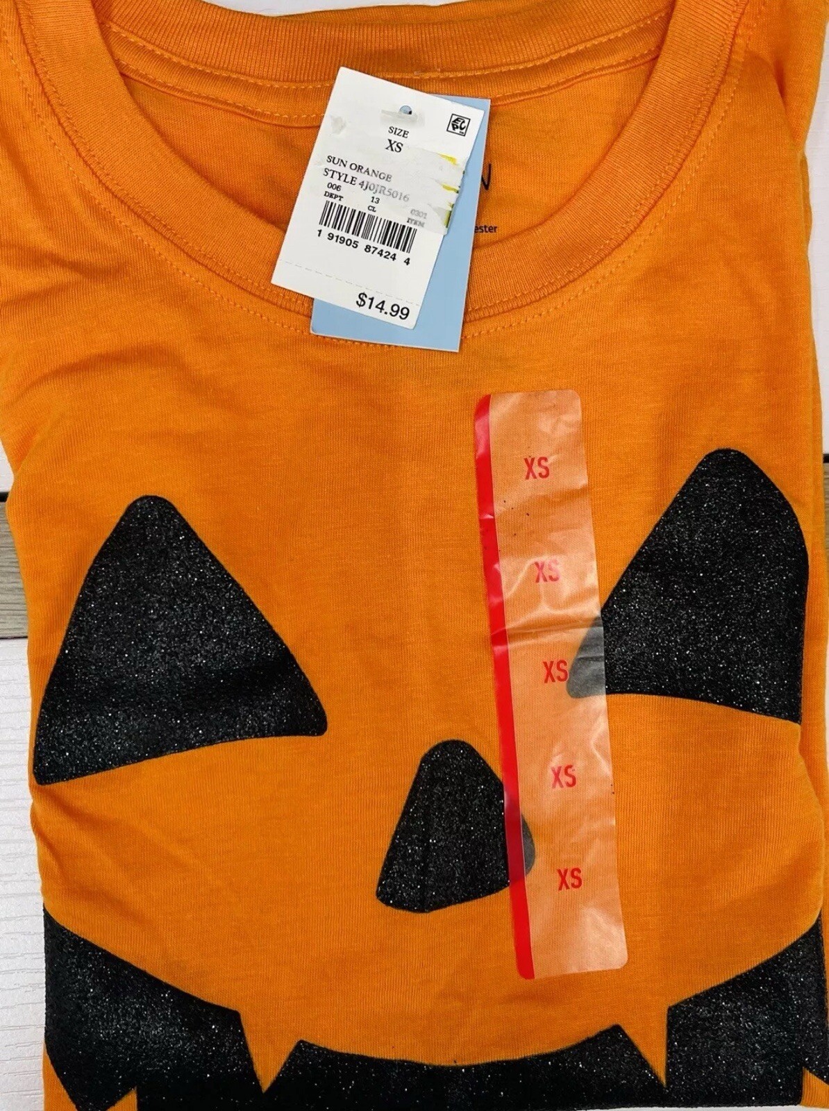 Zoe + Liv – Halloween Jack O’ Lantern Pumpkin Short Sleeve T-Shirt Size X-small