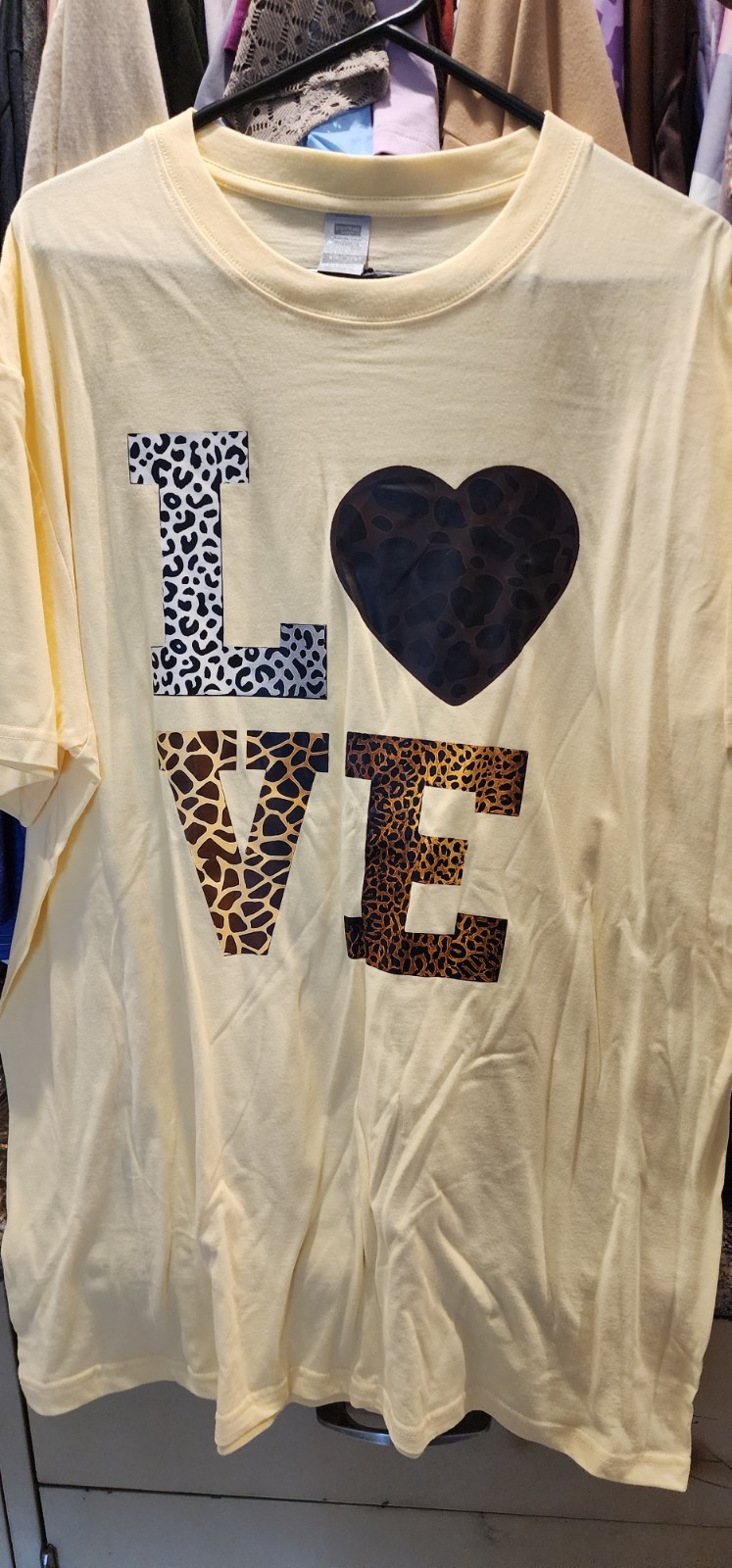 DIGIPRINT Yellow LOVE Heart Graphic Logo Crew Neck Short Sleeve Cotton Knit XL
