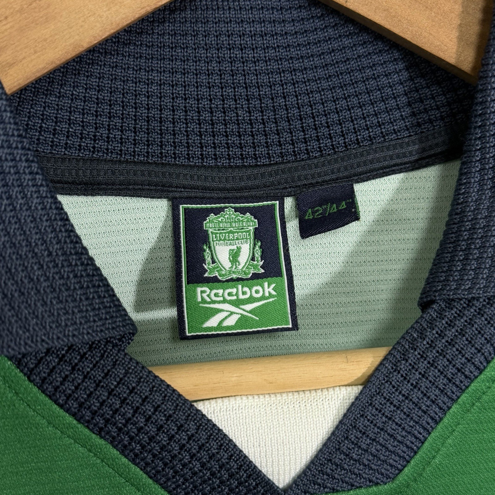 Vintage Liverpool Reebok Mens 1999/2000 Away Kit Jersey Green Size XL gallery