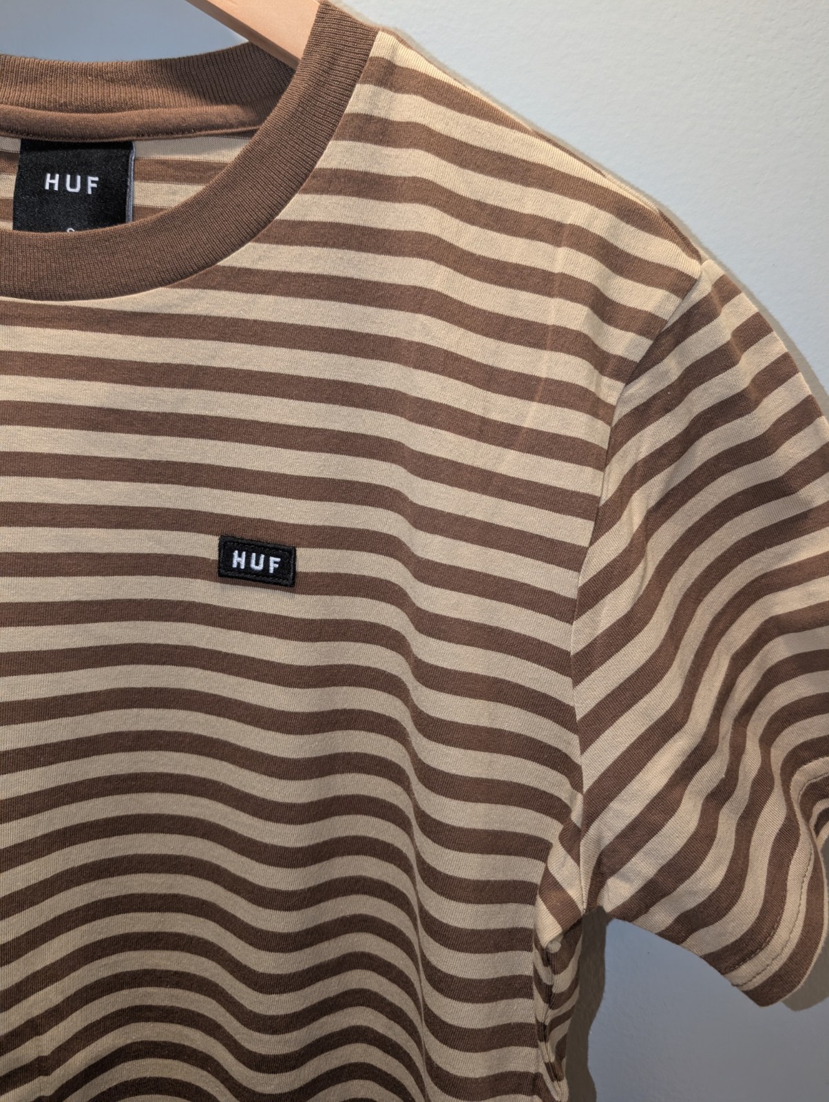 HUF Short Sleeve Striped T-Shirt Brown Size Small New gallery