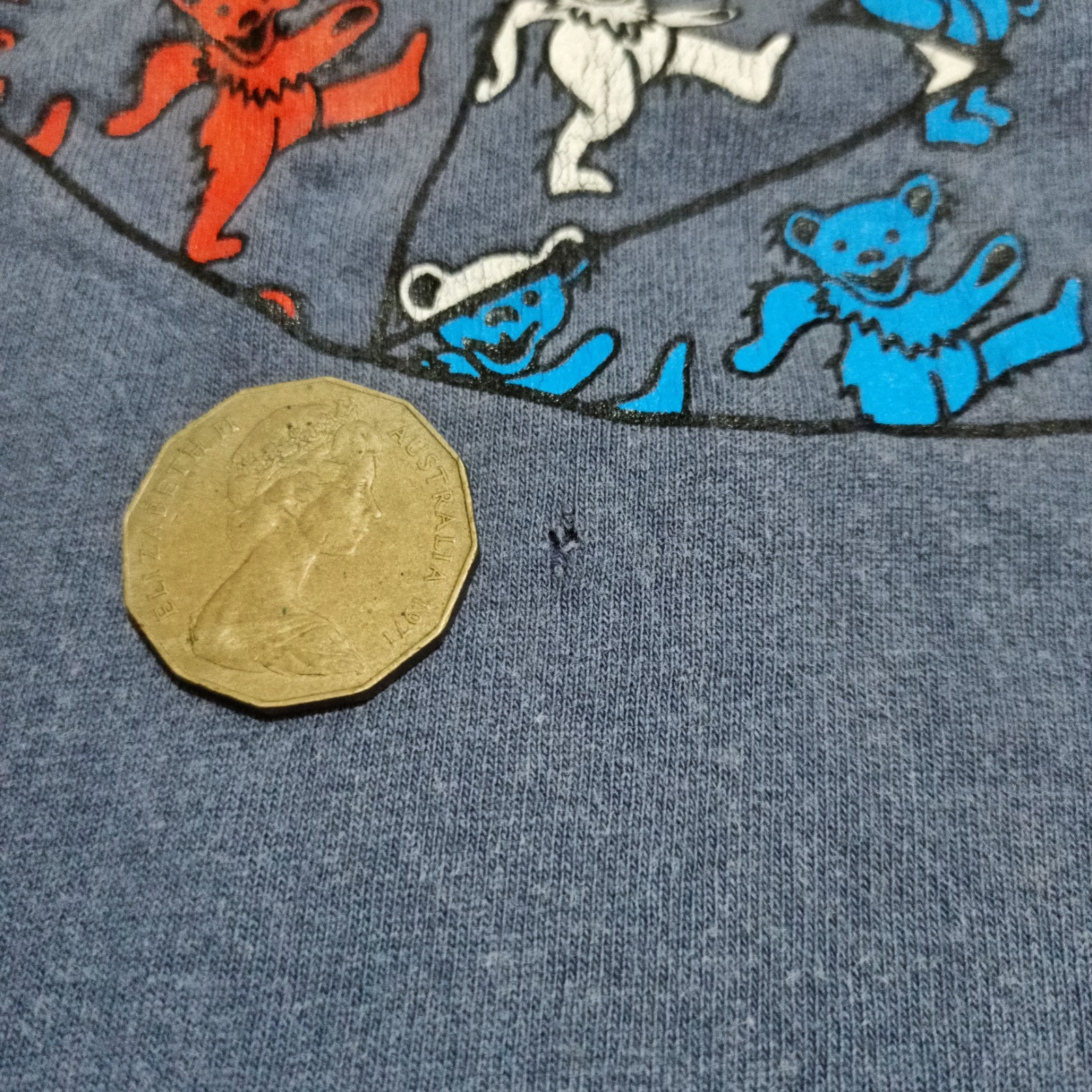 Vintage 1993 Grateful Dead - Dancing Bears 13-Point Lightning Bolt Band T-shirt gallery