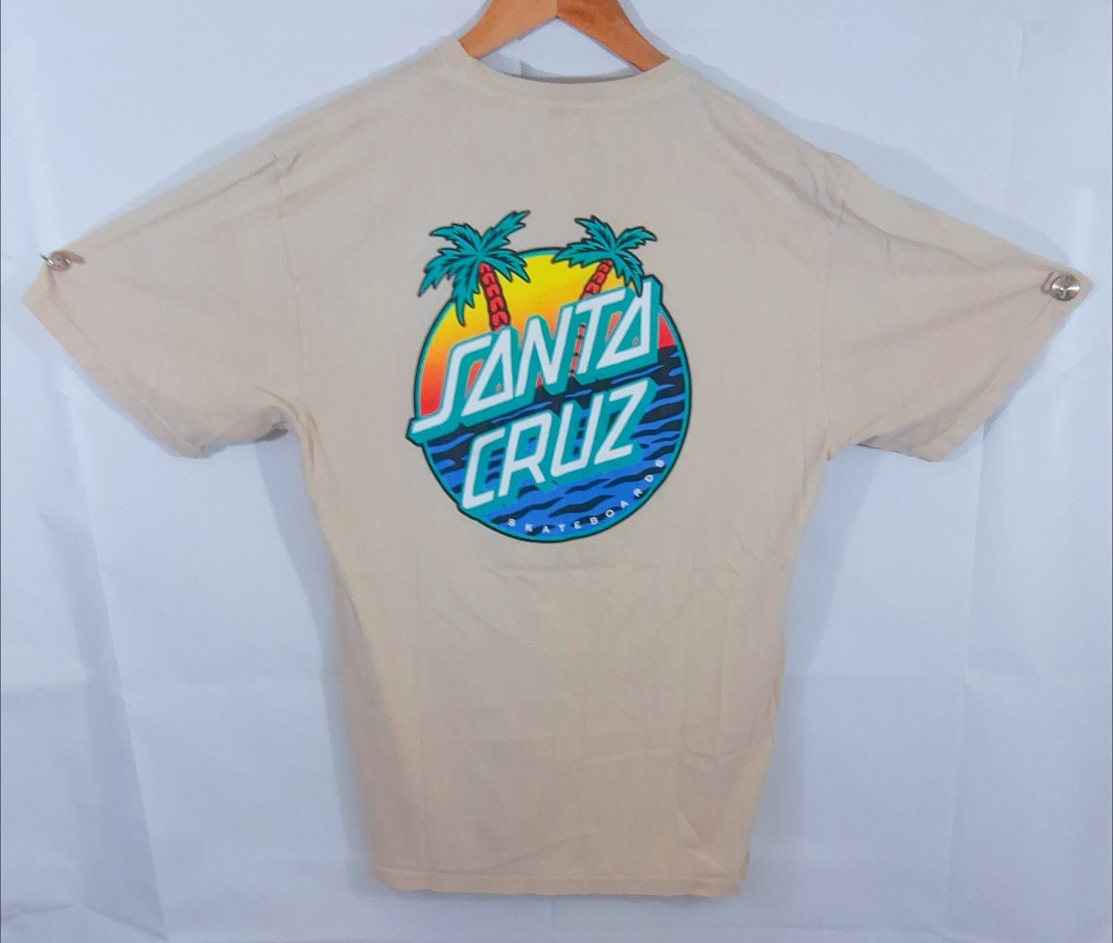 The Original SANTA Cruz SKATEBOARD T-Shirt Short Sleeve Size M Medium Beige gallery
