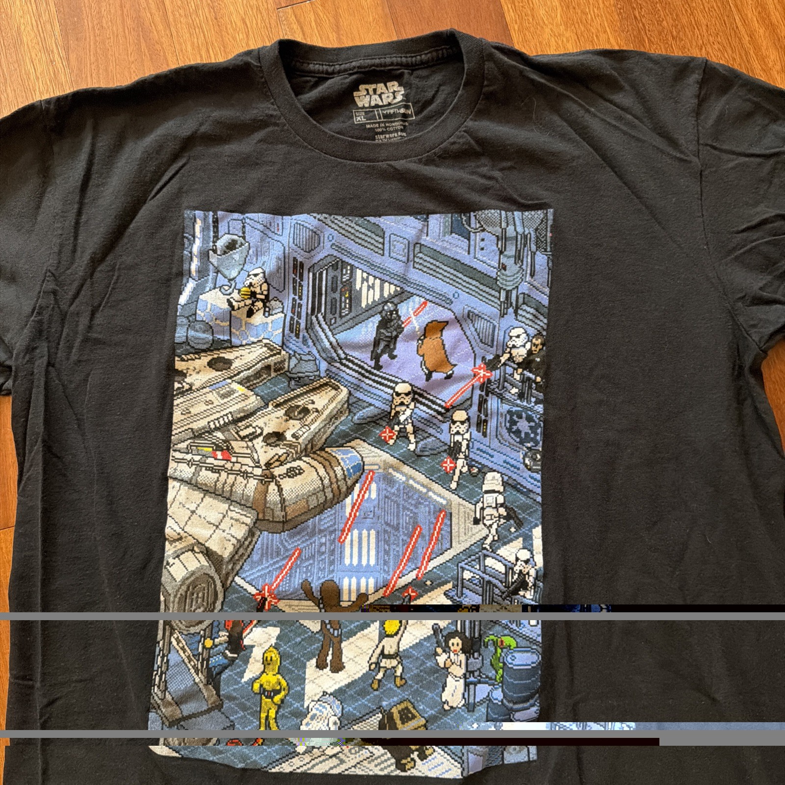 2016 Star Wars Hanger Battle A New Hope R2-D2 Leia Luke Han Solo T-Shirt Size XL gallery