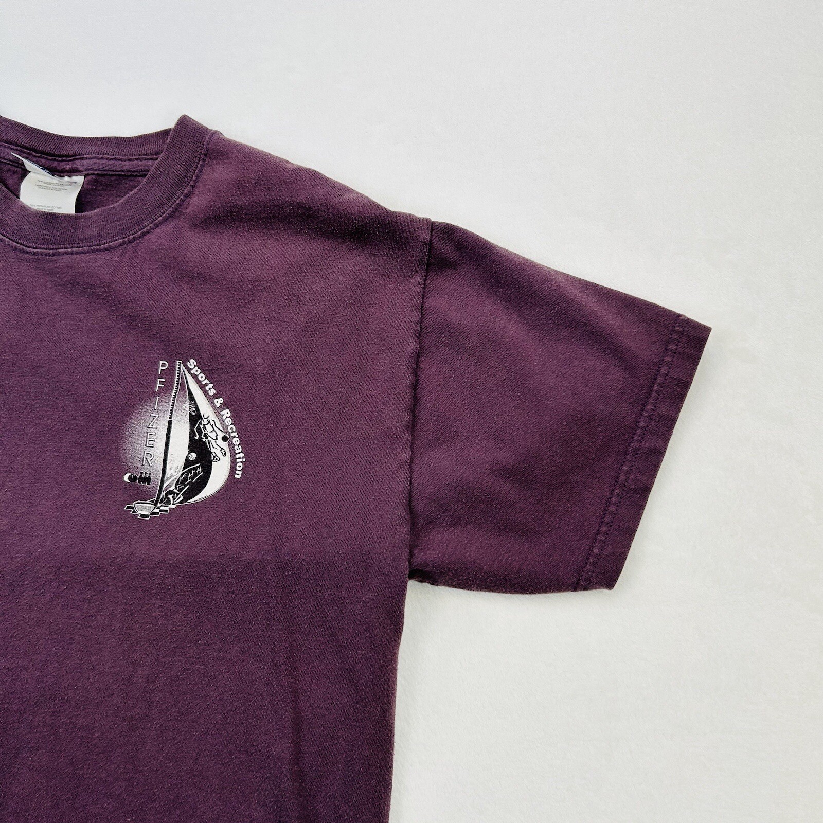 VINTAGE Pfizer Shirt Adult Medium Purple Red Sports Recreation Golf Tennis Mens gallery