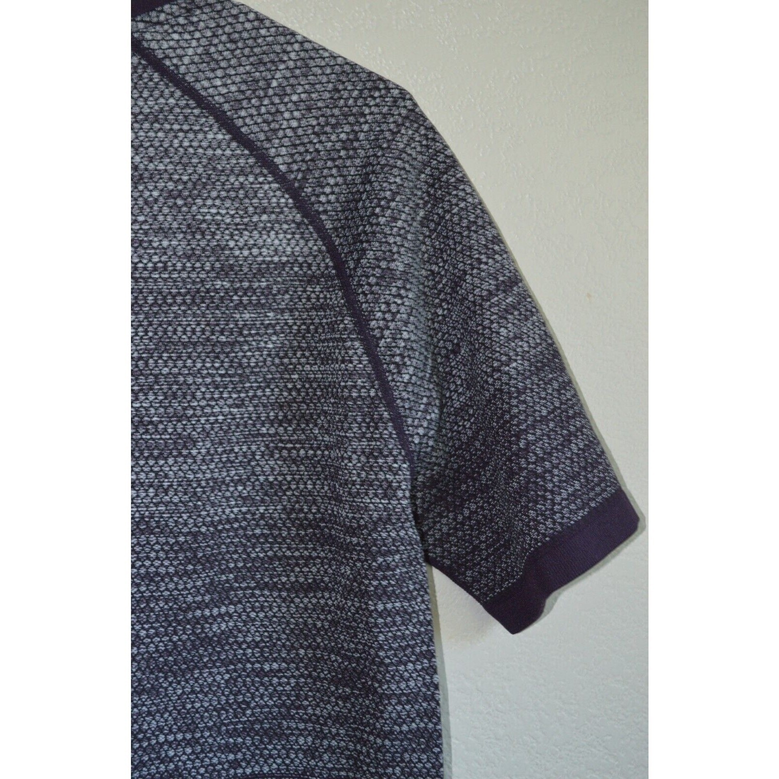 Zella Men's Small Gray Purple Ombre Textured Stretch T-Shirt Athletic Zella S gallery