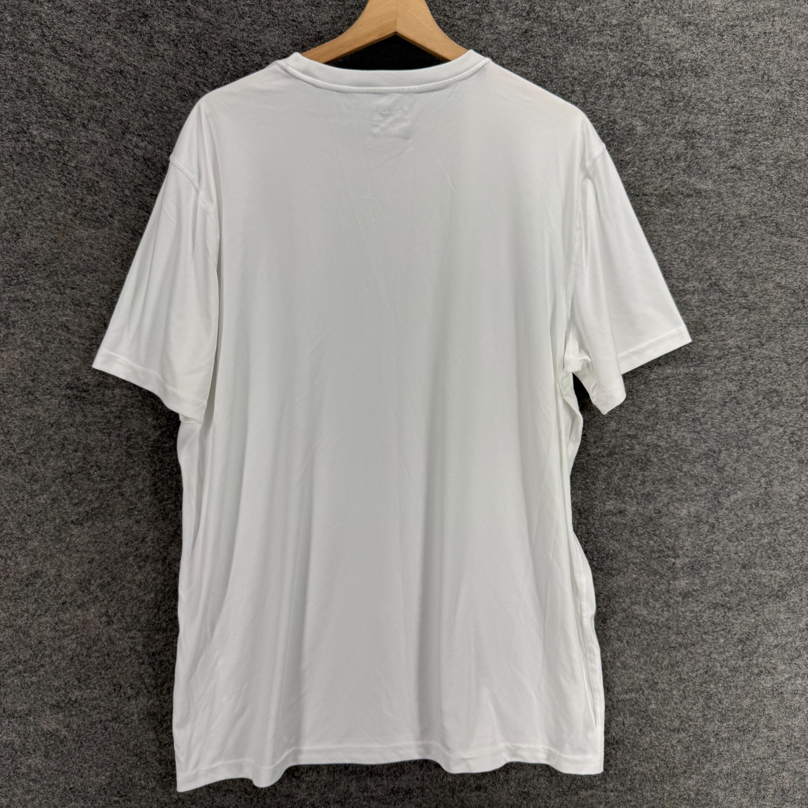 Tek Gear T-Shirt Men XL White Crew Neck Short Sleeve Dry Tek Regular Solid gallery