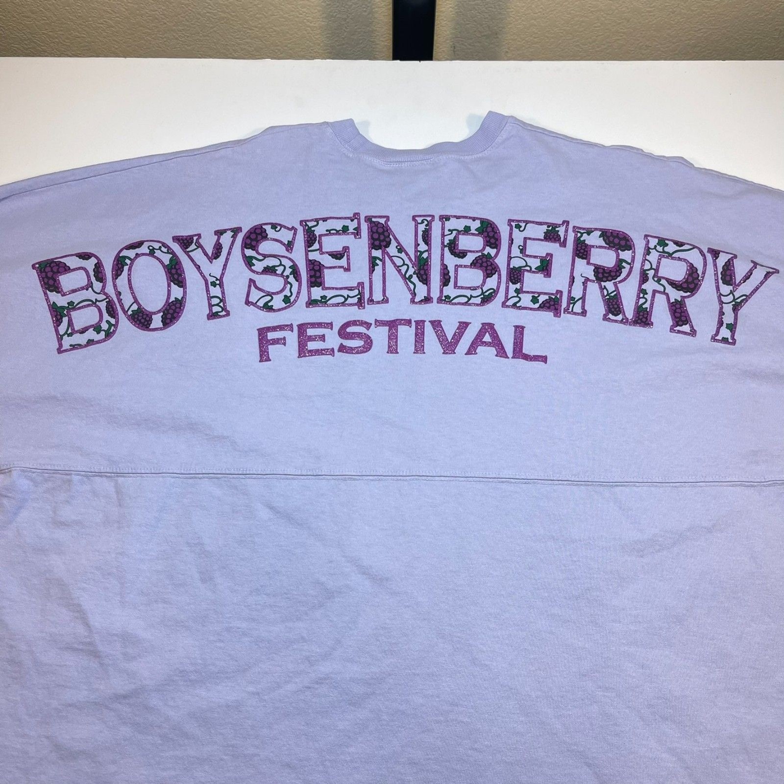 KNOTTS BERRY FARM Boysenberry Festival Spirit Jersey T Shirt Sz Mens L gallery