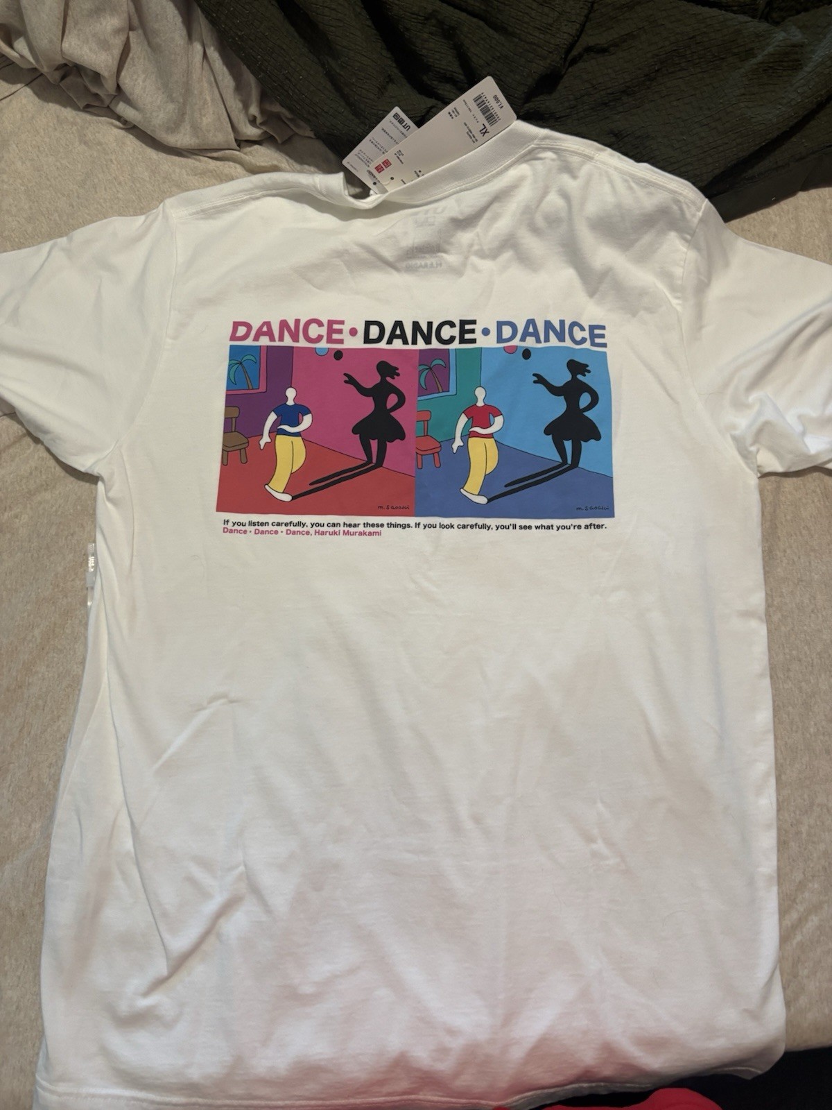 Uniqlo Men’s Haruki Murakami Dance Dance Dance T Shirt Size XL gallery