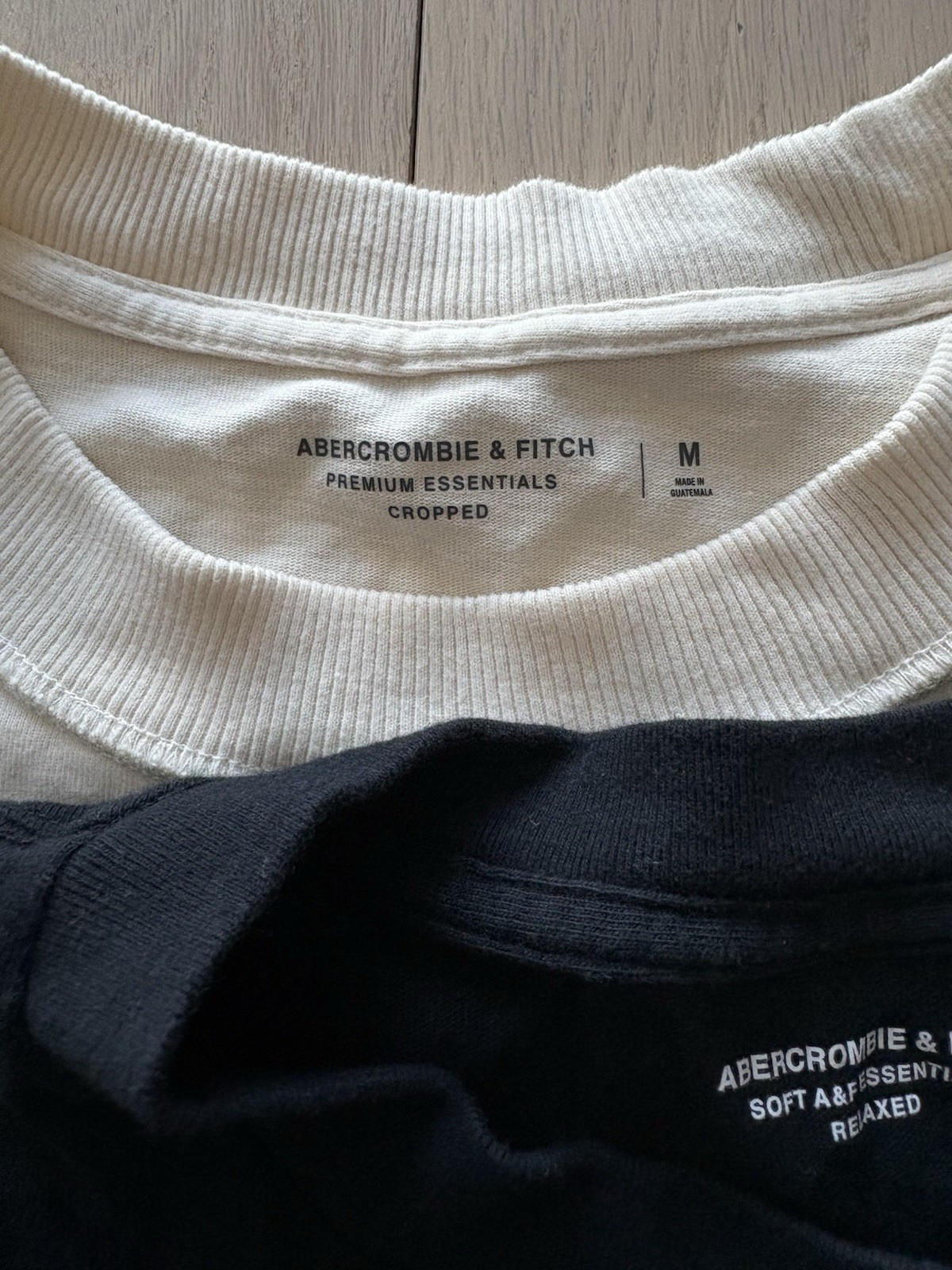 Abercrombie & Fitch Essentials Relaxed T-Shirt 3 Pack and 1 Premium Cropped Tee gallery