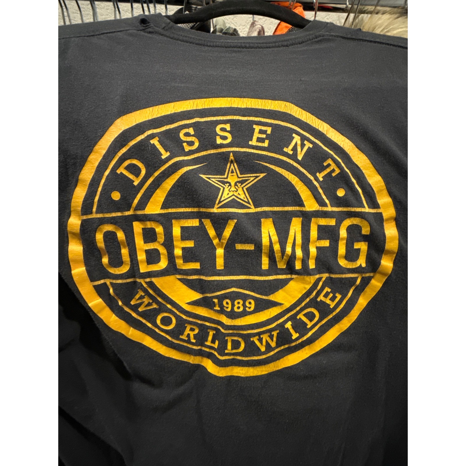 Obey Worldwide Dissent MFG Graphic T-Shirt Mens Medium Black Yellow Distressed gallery